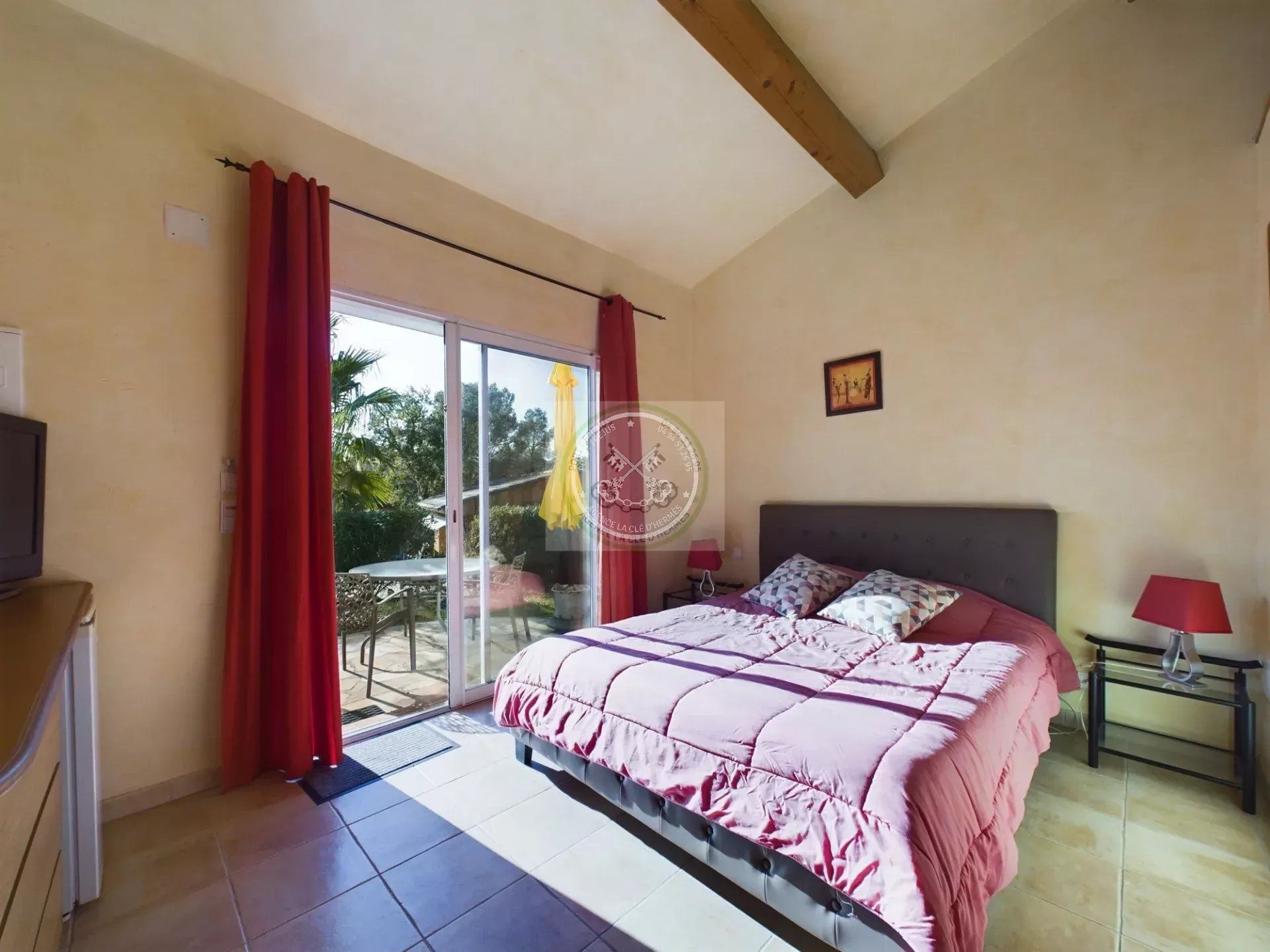 קוֹנדוֹמִינִיוֹן ב Roquebrune-sur-Argens, Var 12882491