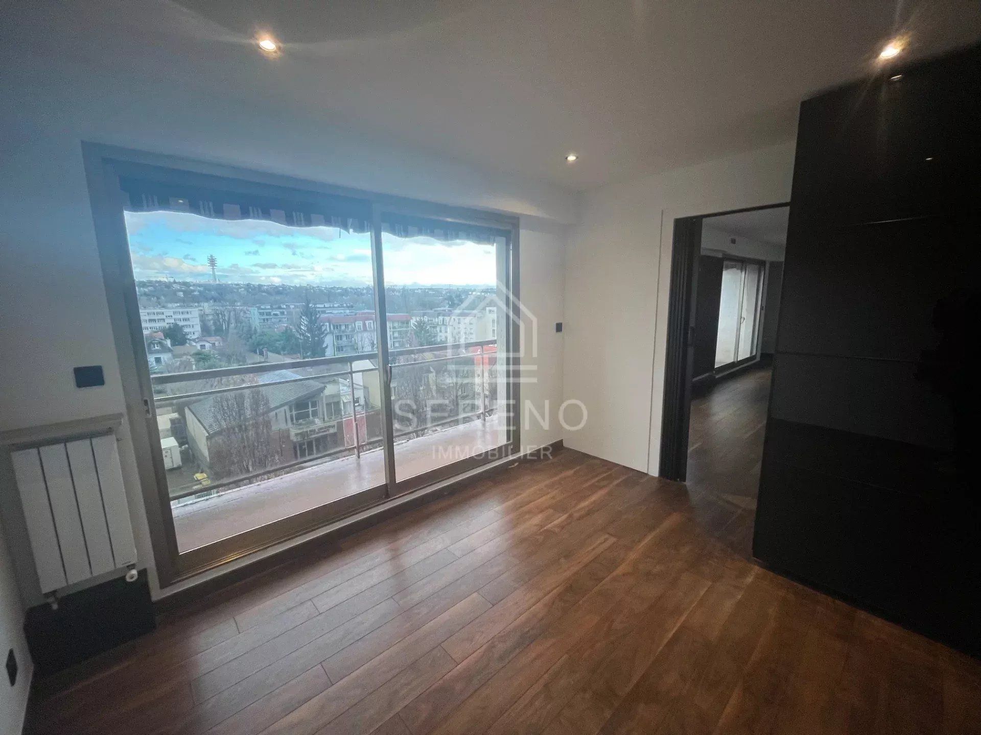 Osakehuoneisto sisään Champigny-sur-Marne, Val-de-Marne 12882492