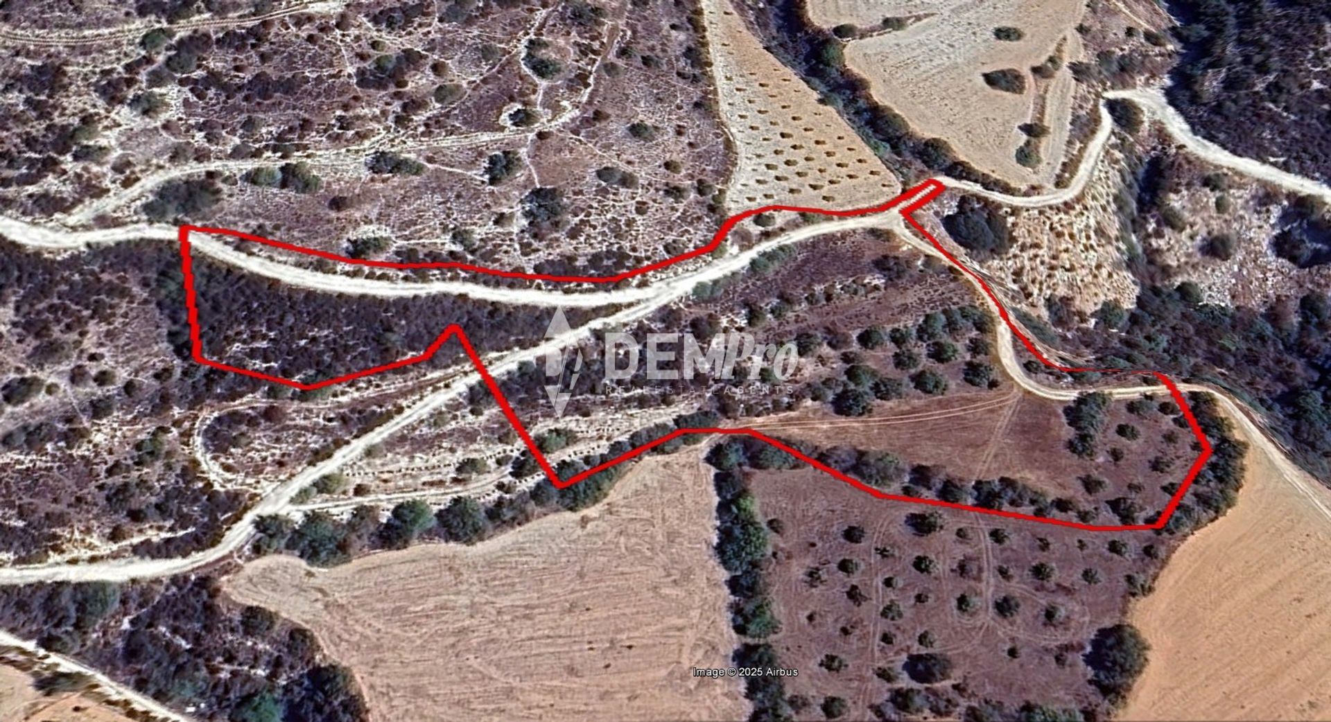 Tierra en Tremithousa, Pafos 12882621