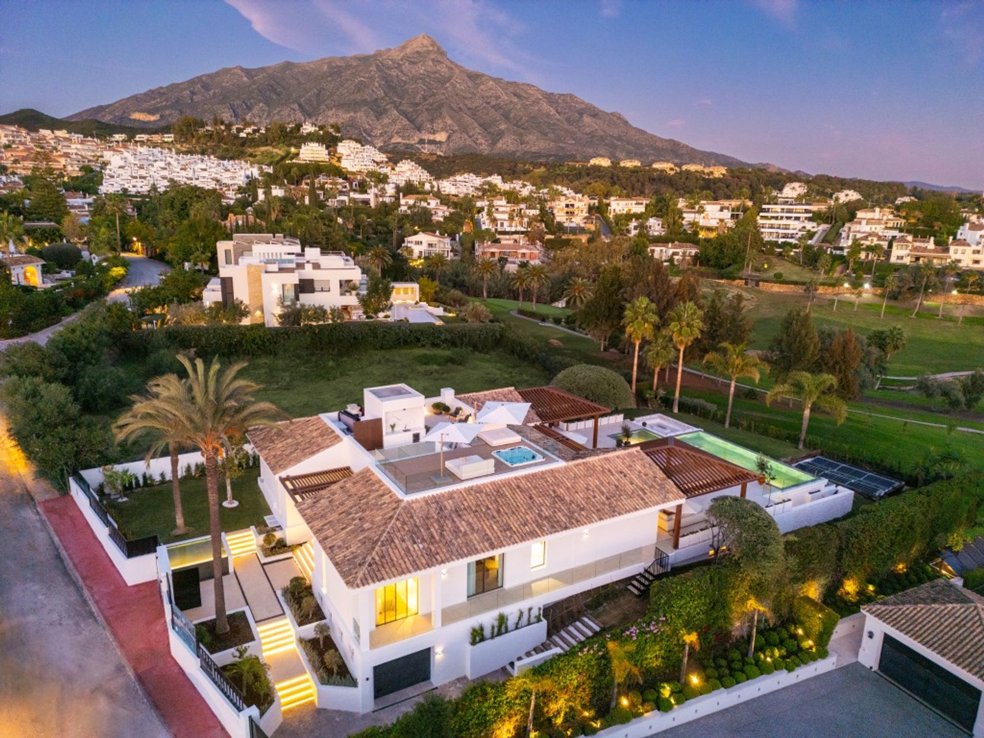 Residencial en Marbella, Andalucía 12882775