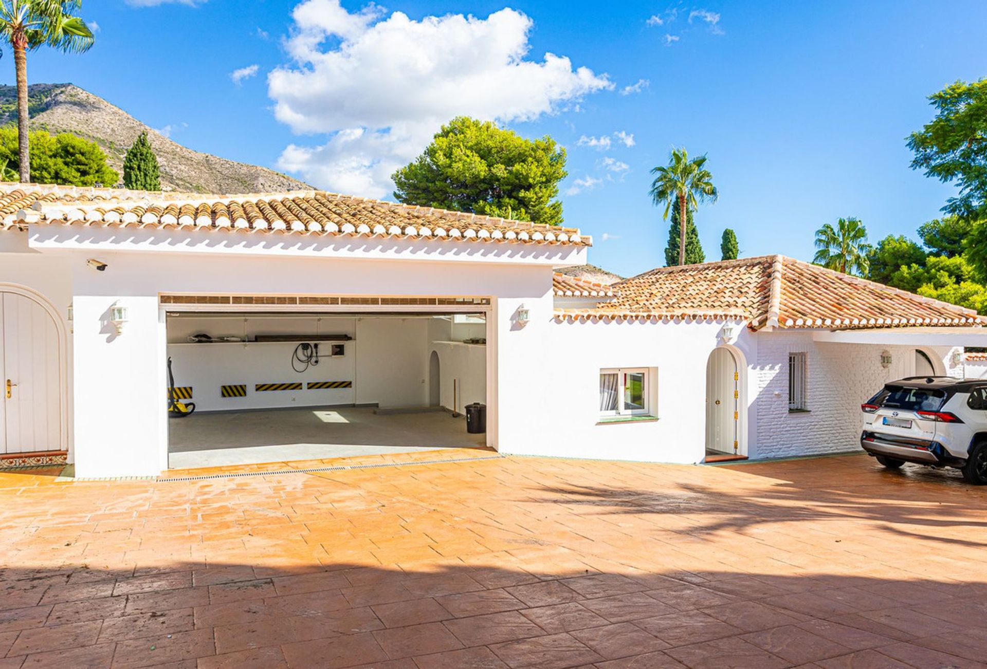 House in Benalmadena, Andalusia 12882992