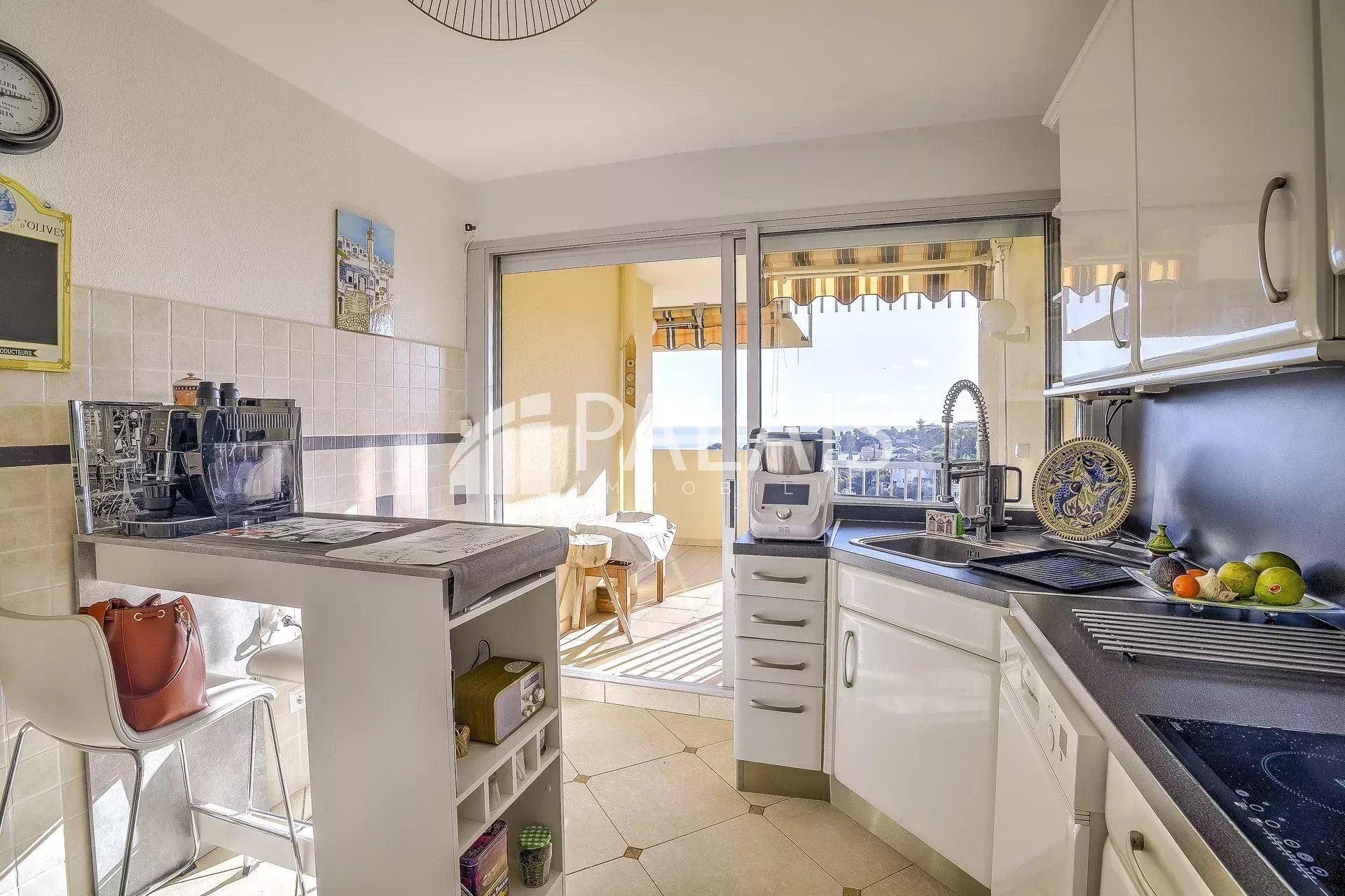 Condominium in Nice, Alpes-Maritimes 12883129