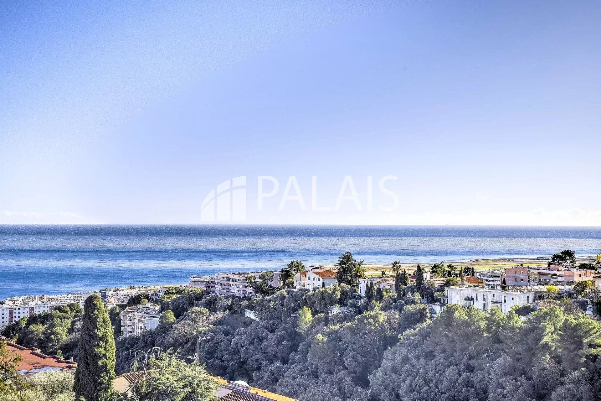 Condominium in Nice, Alpes-Maritimes 12883129