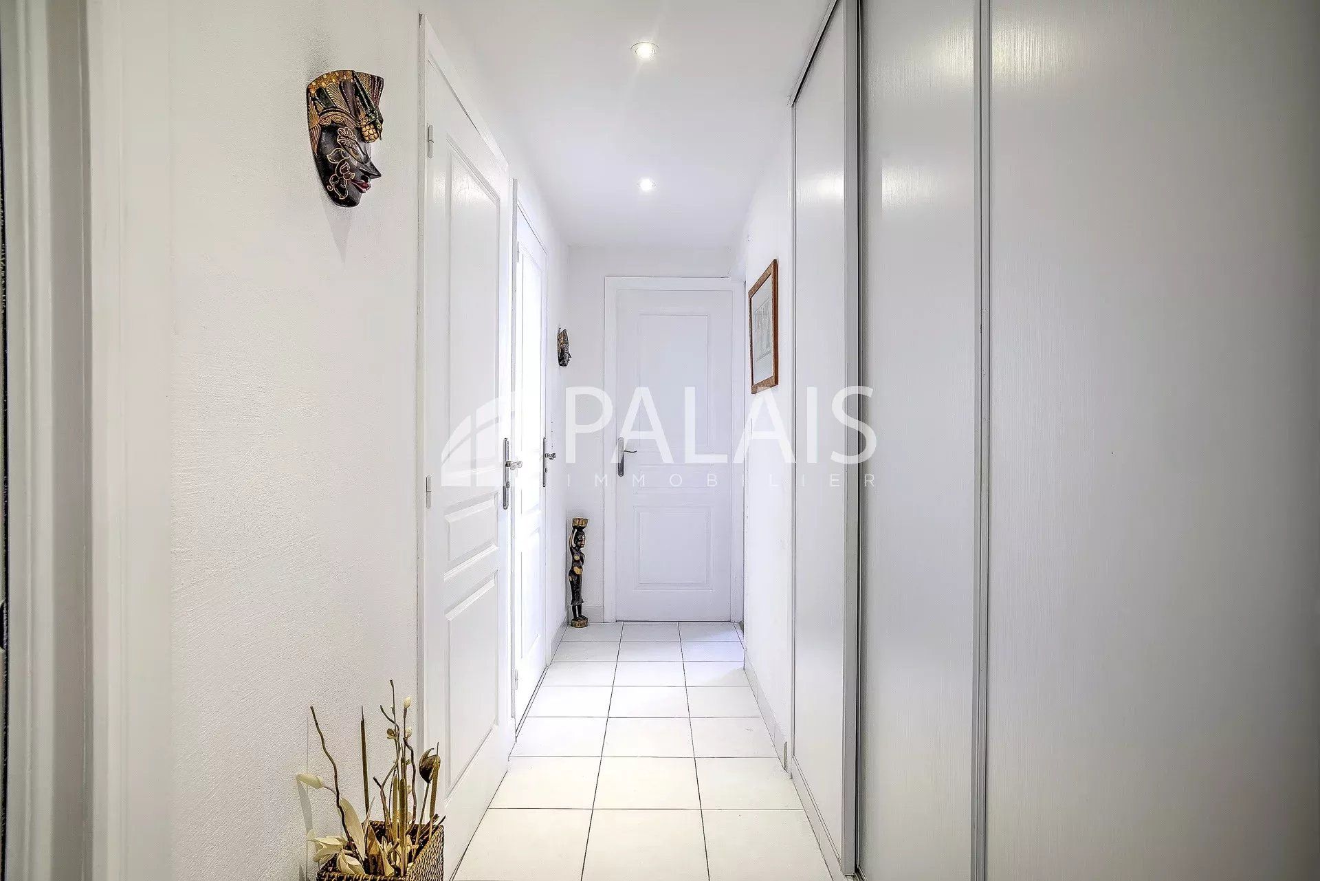 Condominium in Nice, Alpes-Maritimes 12883129