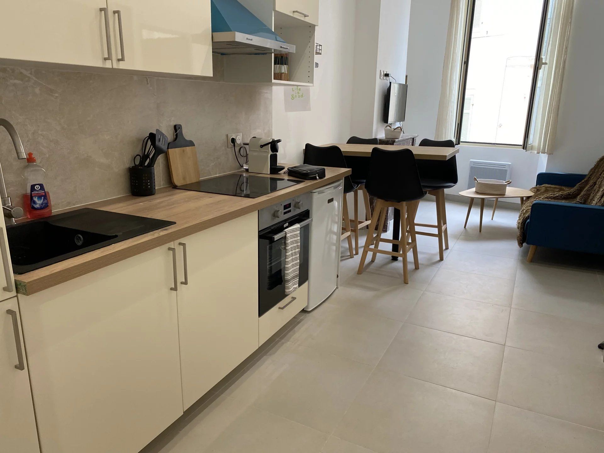 Condominium dans La Ciotat, Provence-Alpes-Côte d'Azur 12883168