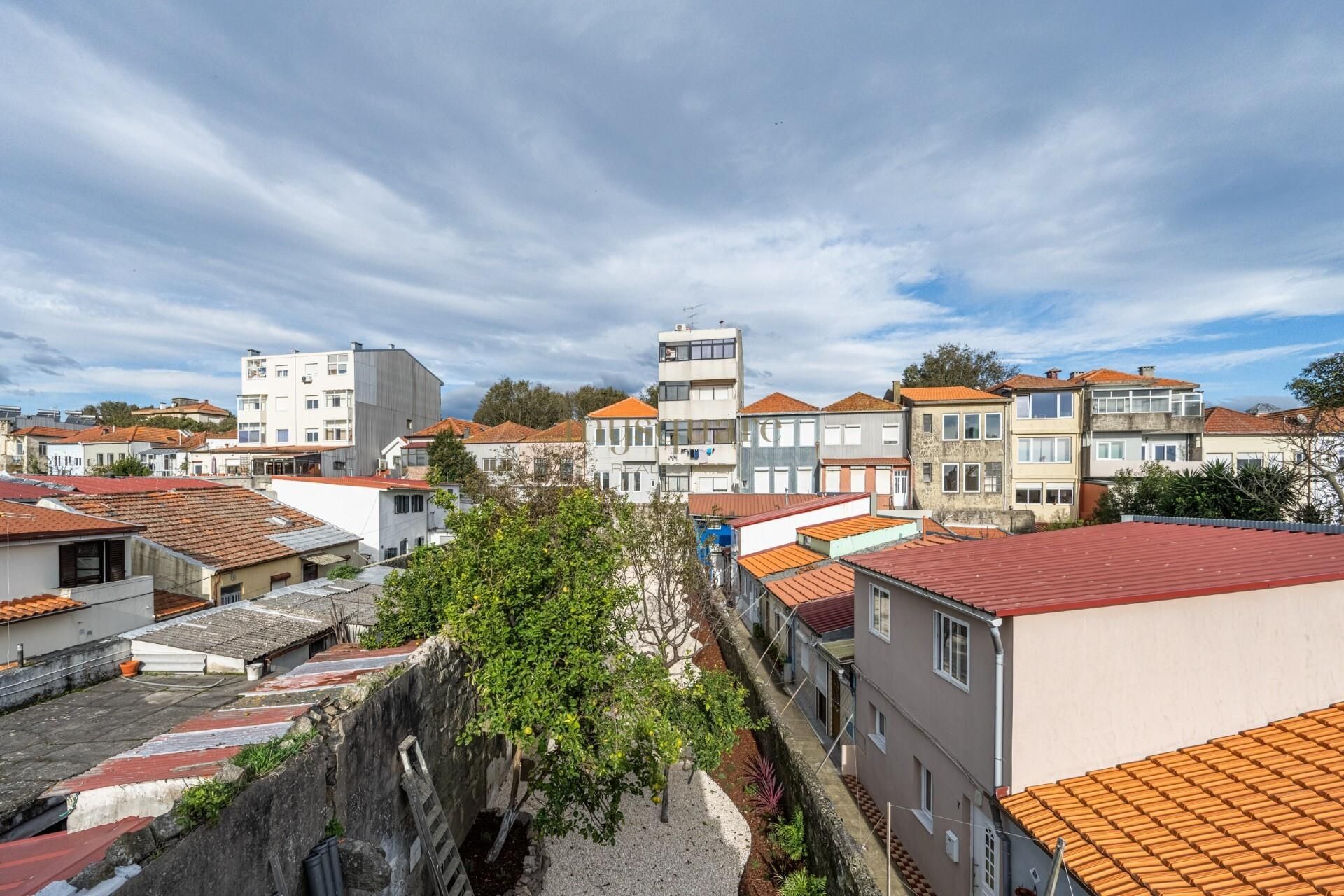 Rumah di Porto, Porto District 12883422