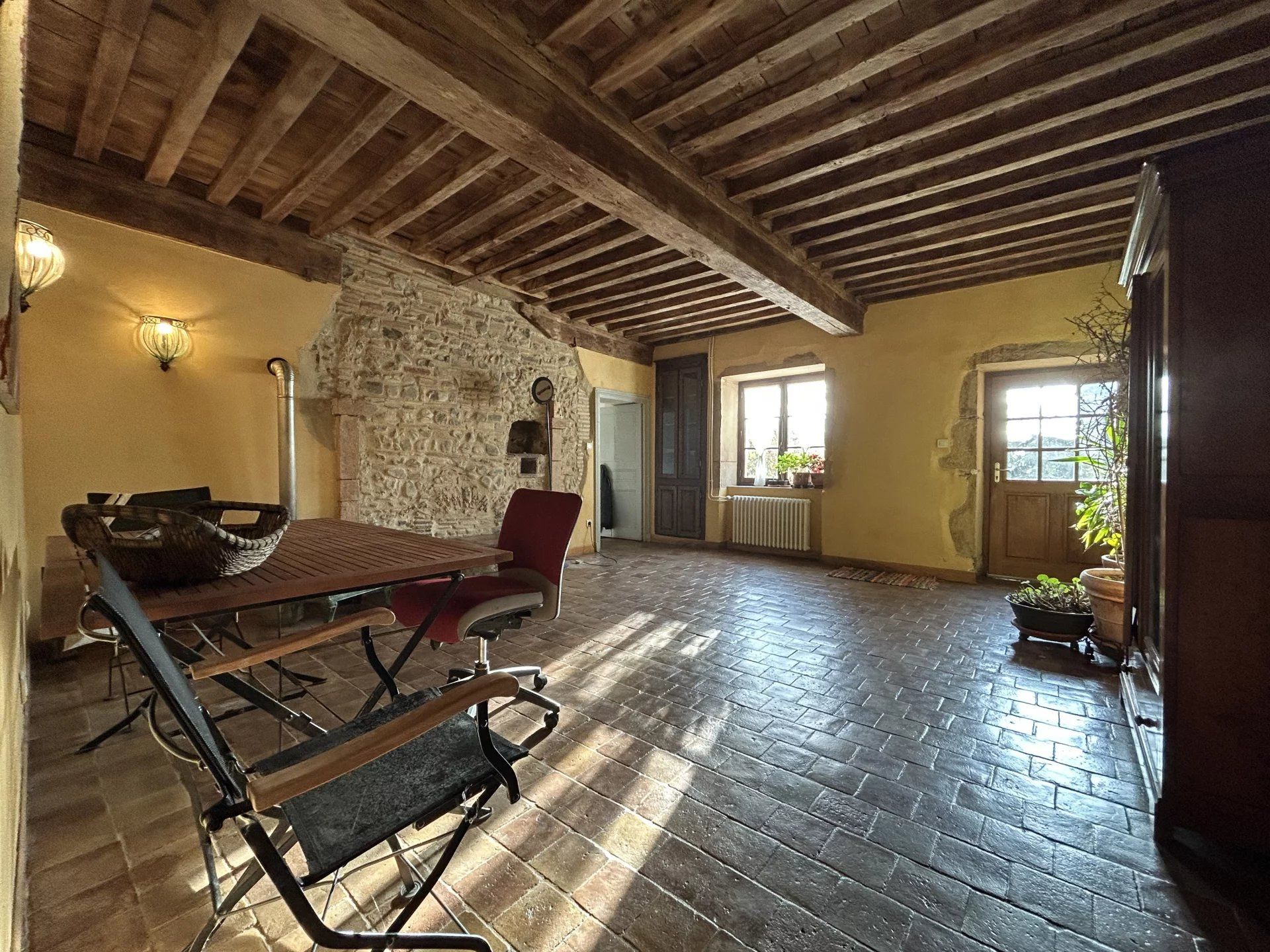 casa en La Chapelle-de-Guinchay, Saône-et-Loire 12883672