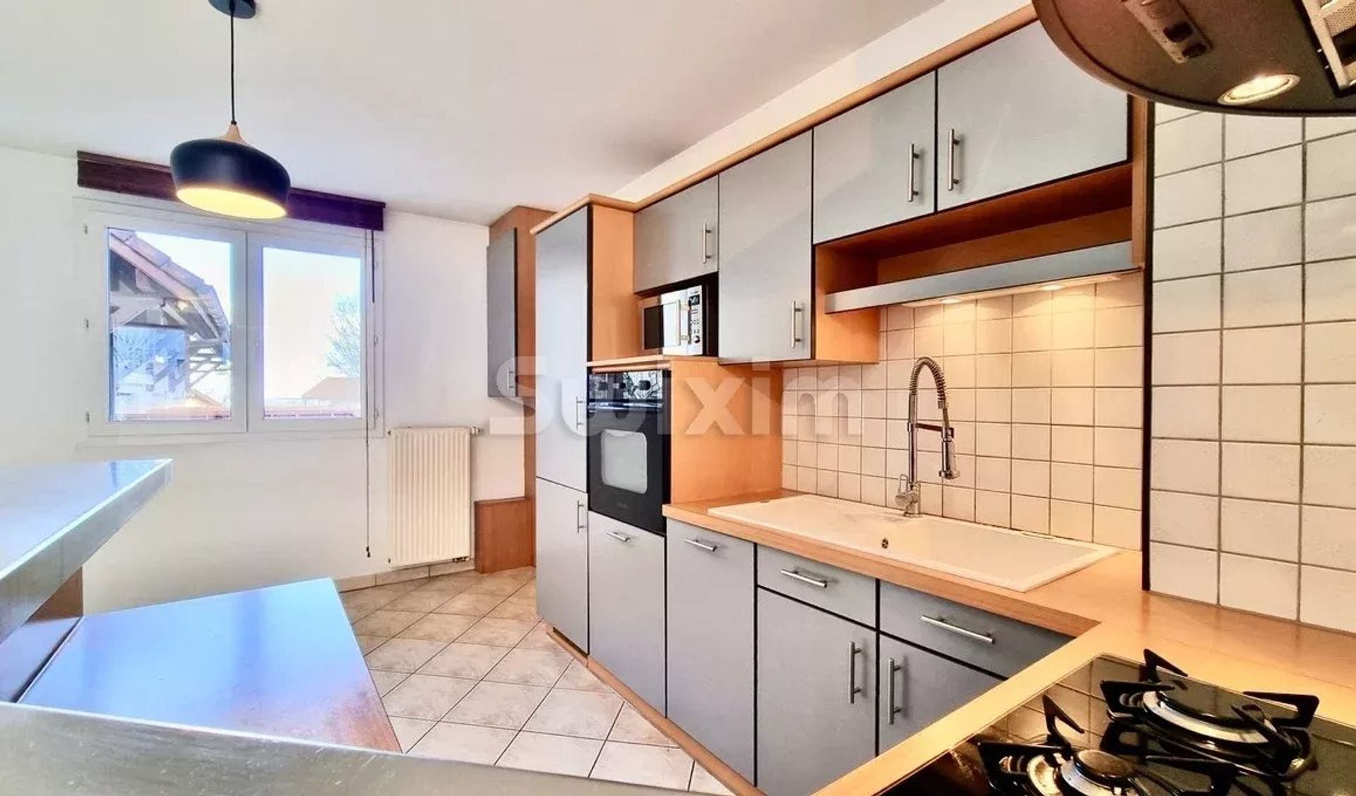 Condominio nel Archamps, Haute-Savoie 12883675