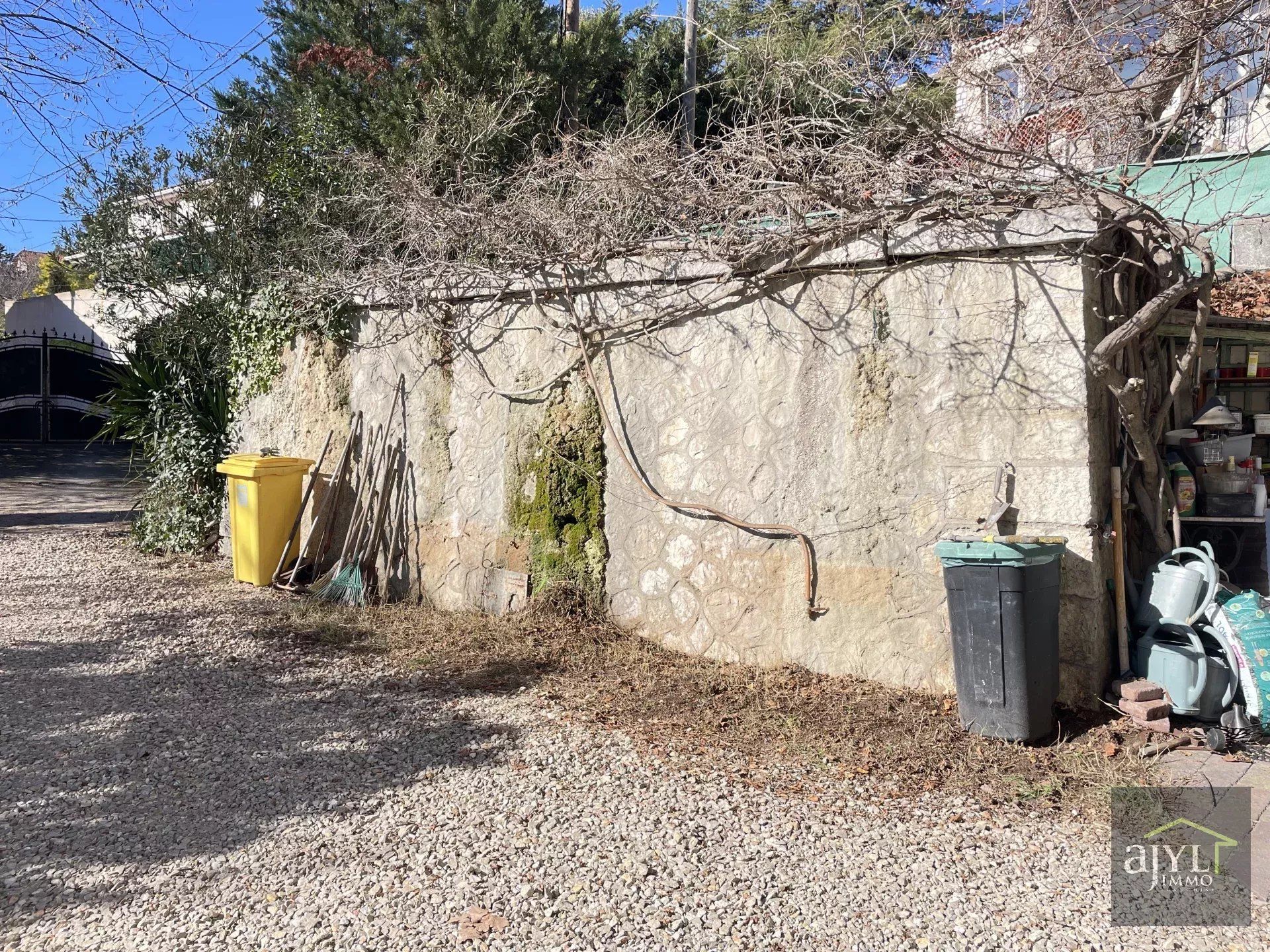 House in Septèmes-les-Vallons, Bouches-du-Rhône 12883770