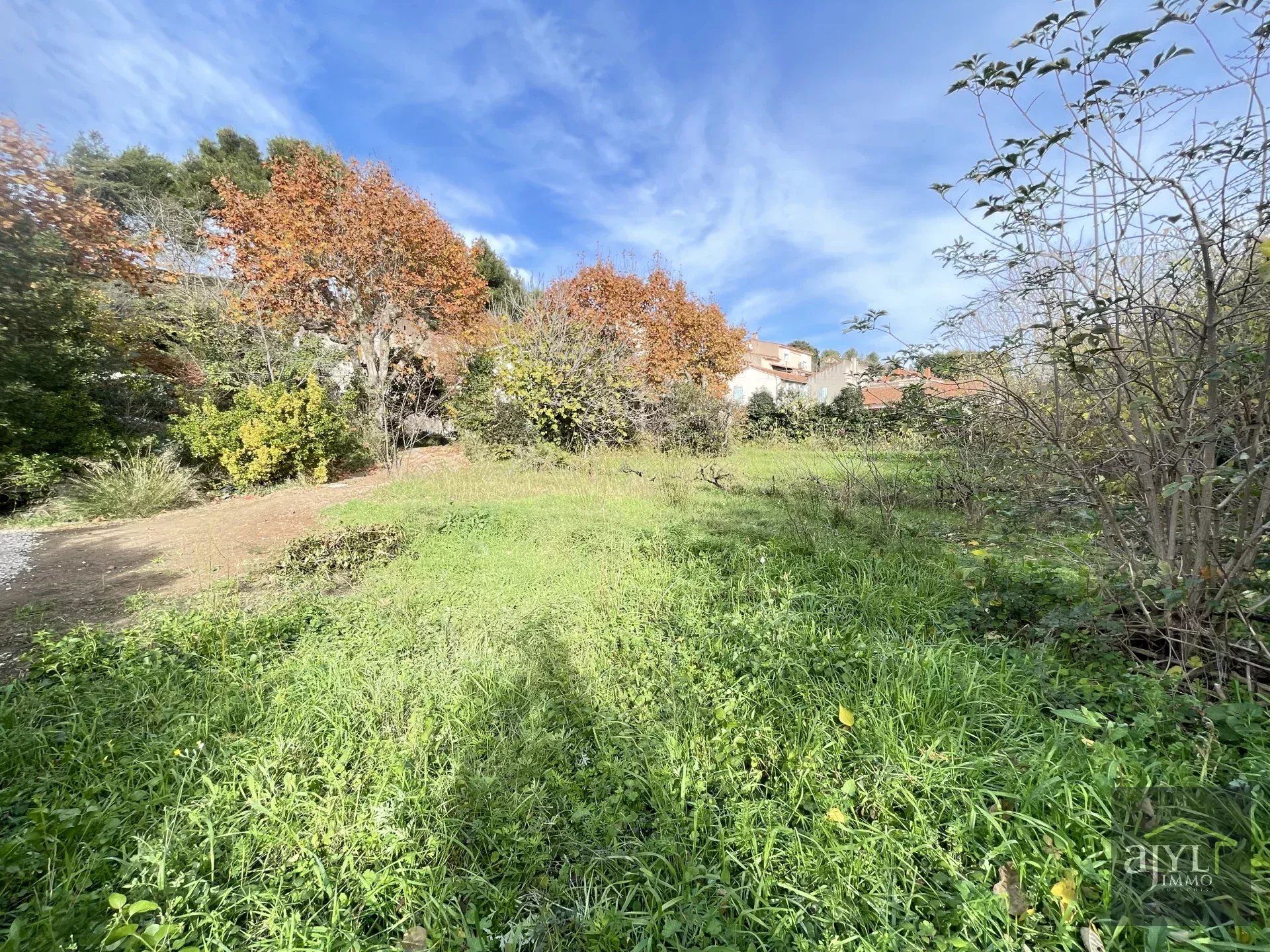 House in Septèmes-les-Vallons, Bouches-du-Rhône 12883770