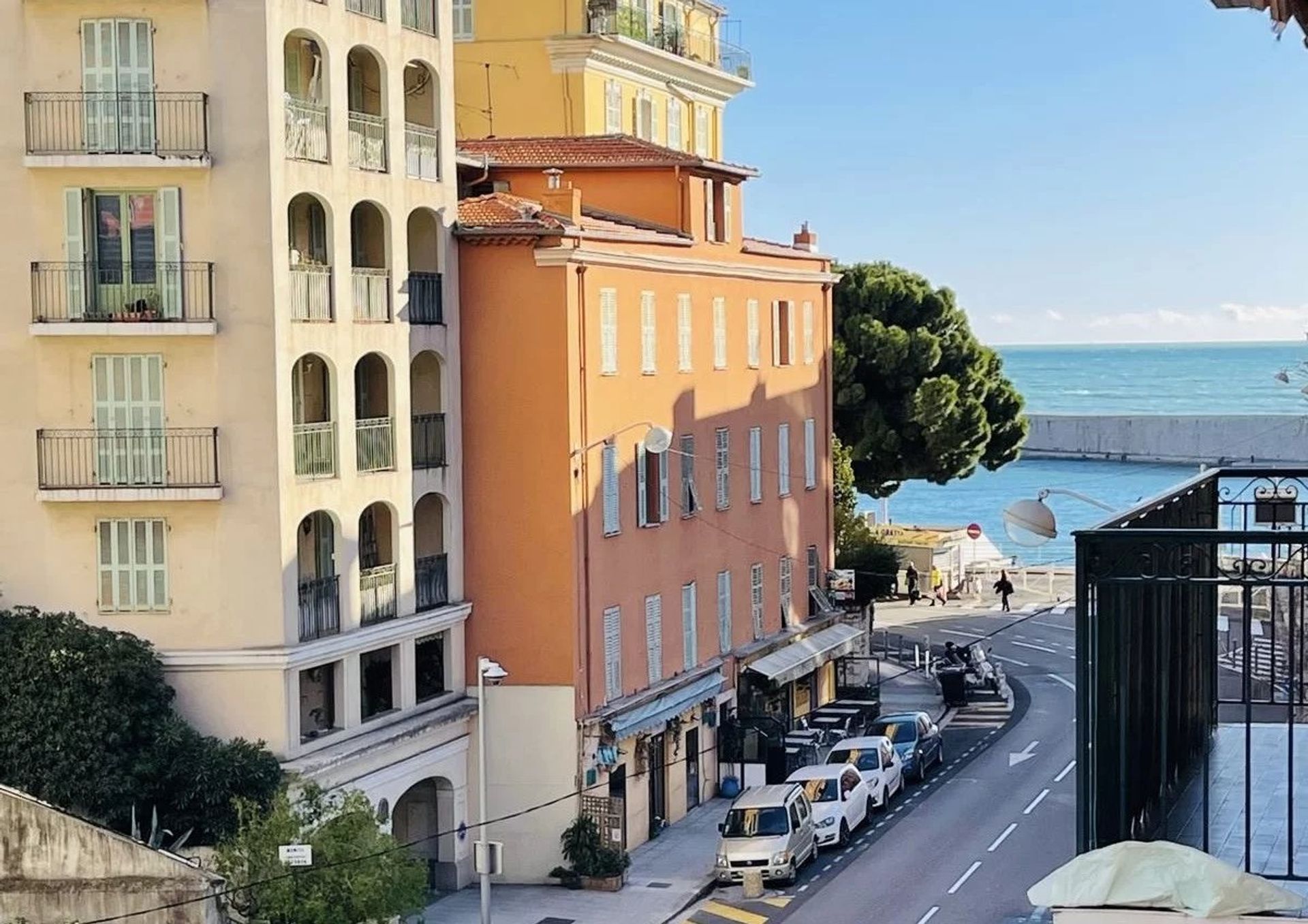 Eigentumswohnung im Hübsch, Provence-Alpes-Côte d'Azur 12883784