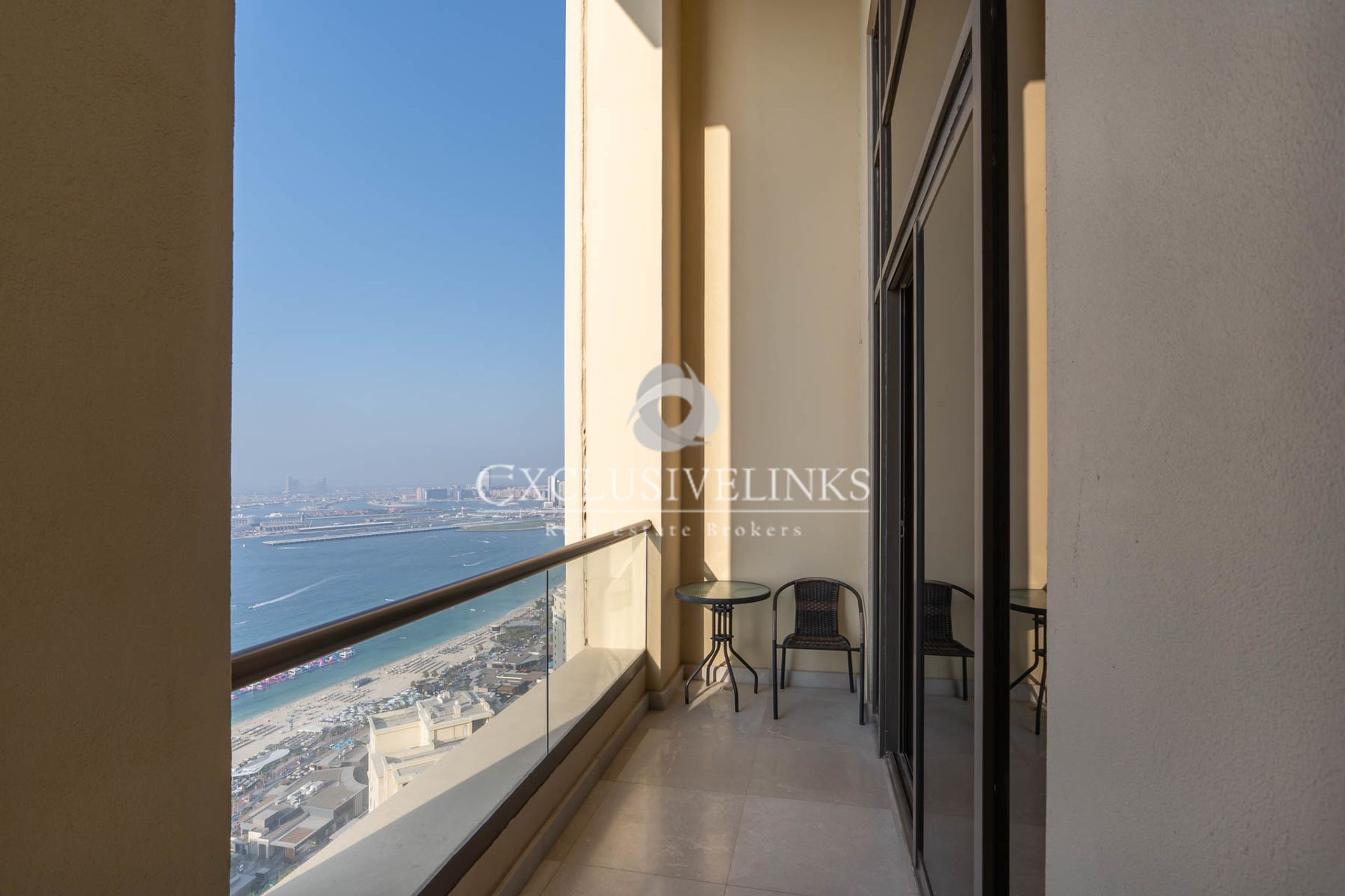 Condominium in Dubai, Dubai 12883864