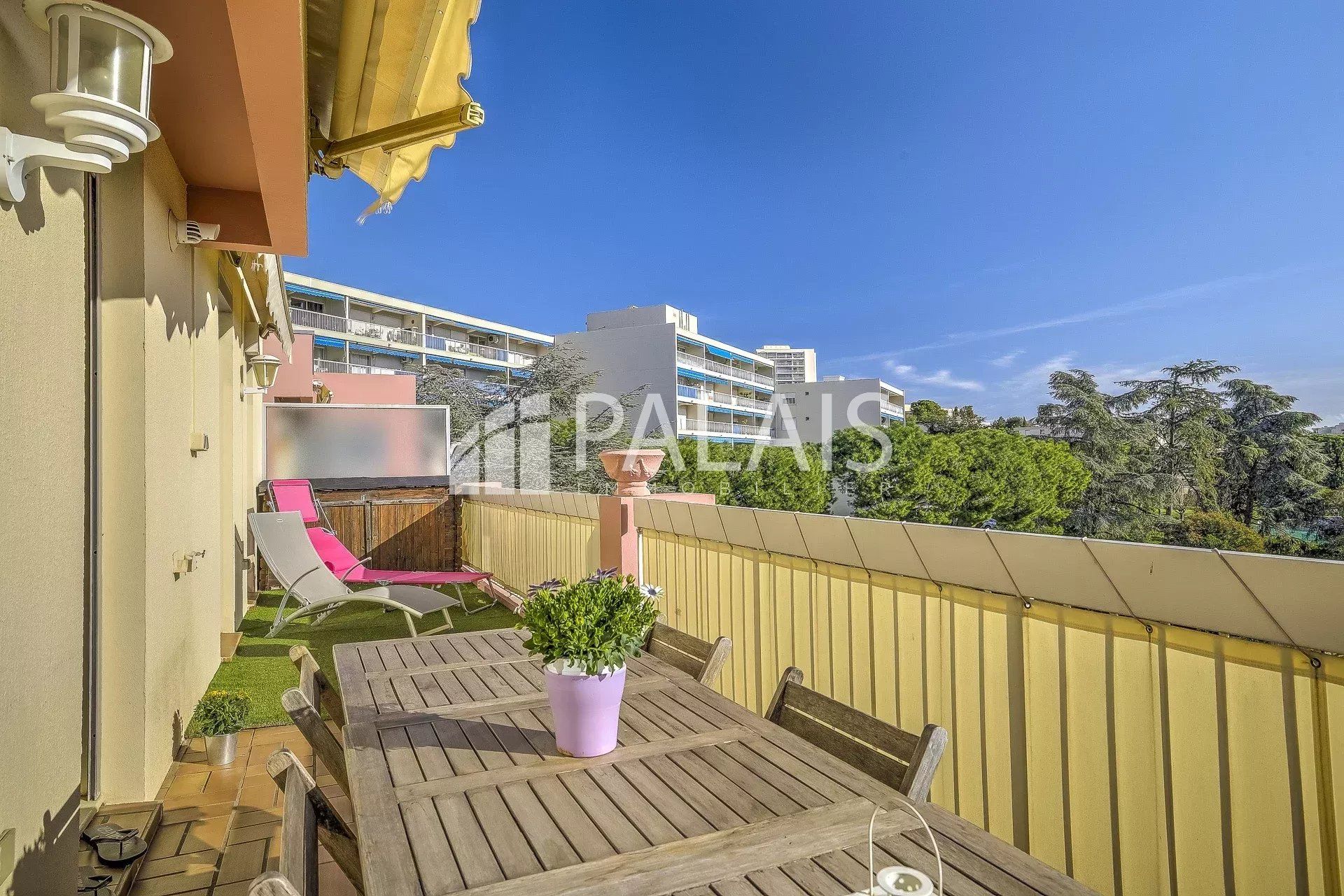 Residential in Nice, Alpes-Maritimes 12884347