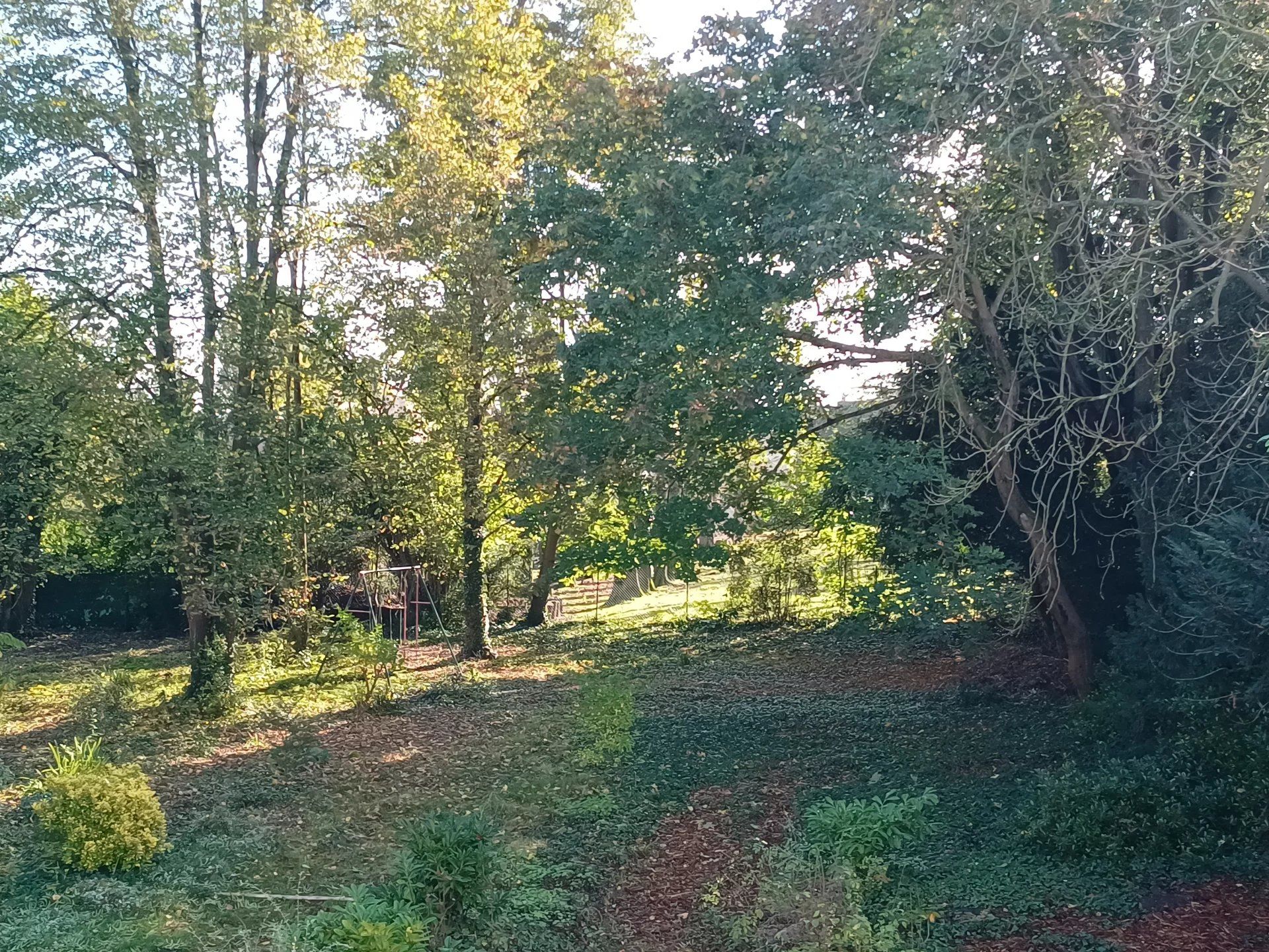 Tierra en Le Mesnil-le-Roi, Isla de Francia 12884354