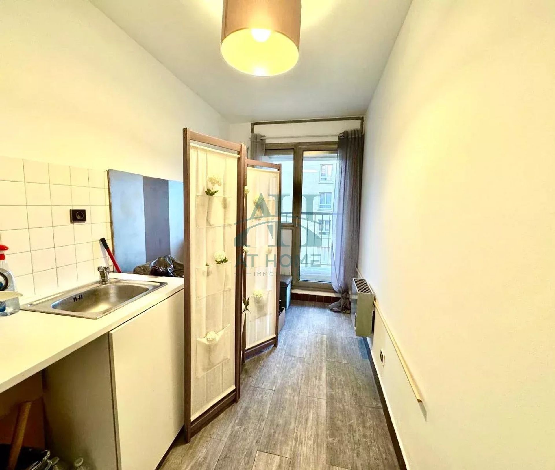 Condominio en Nimes, Occitanie 12884409