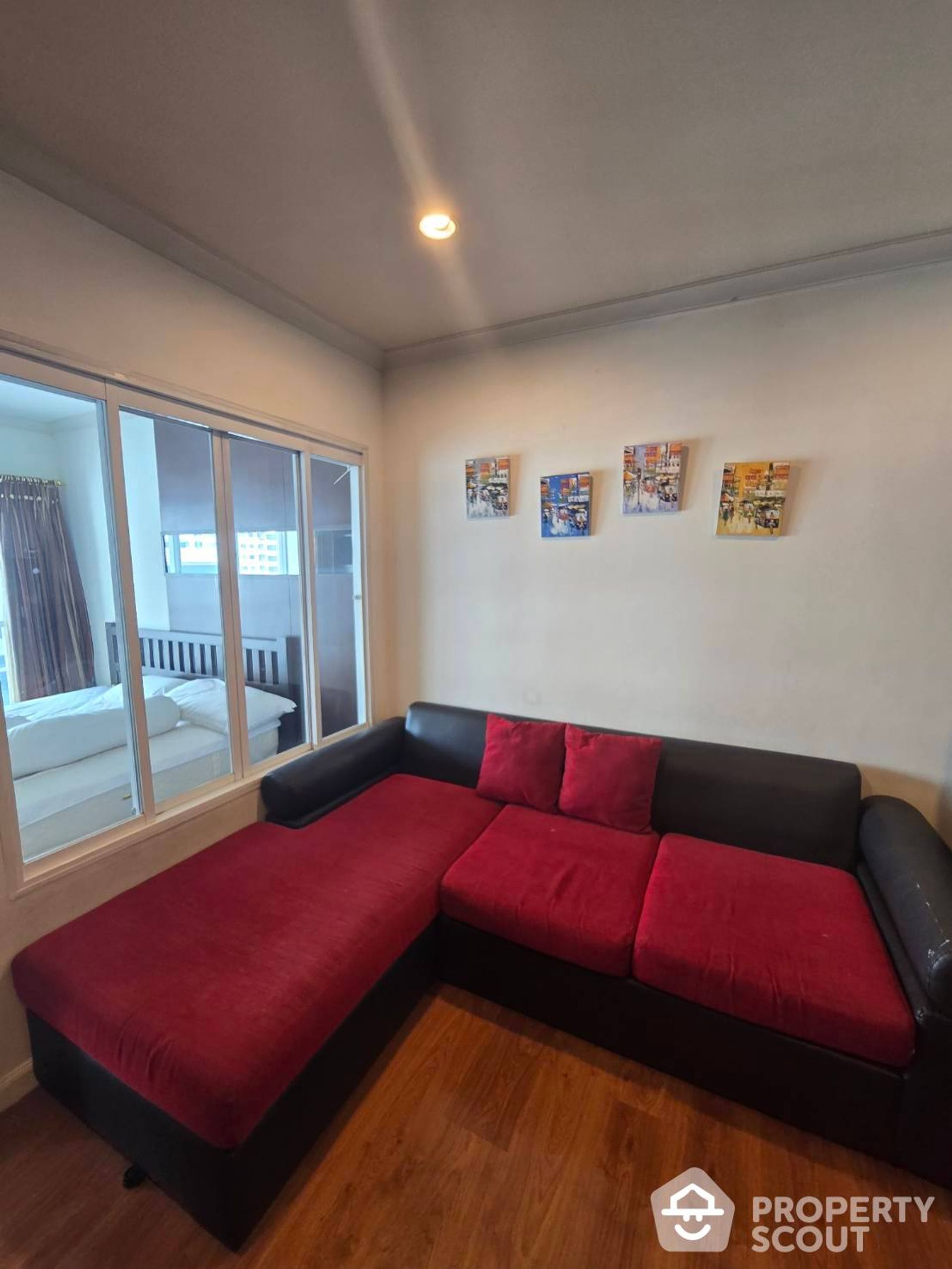 Condominium in Ban Na Song, Krung Thep Maha Nakhon 12885202