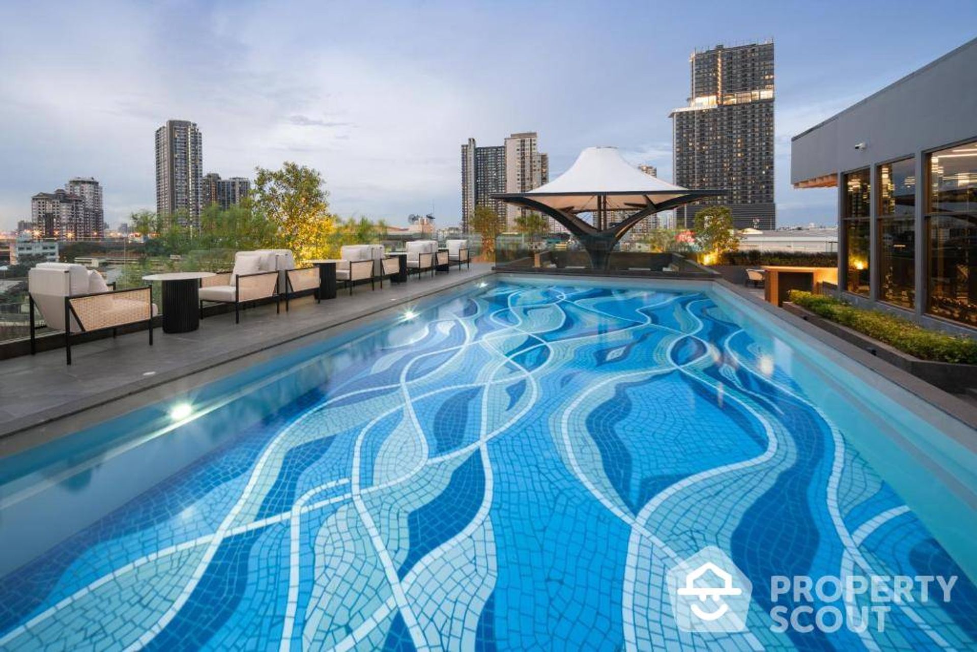 Condominio nel Phra Khanong, Krung Thep Maha Nakhon 12885211