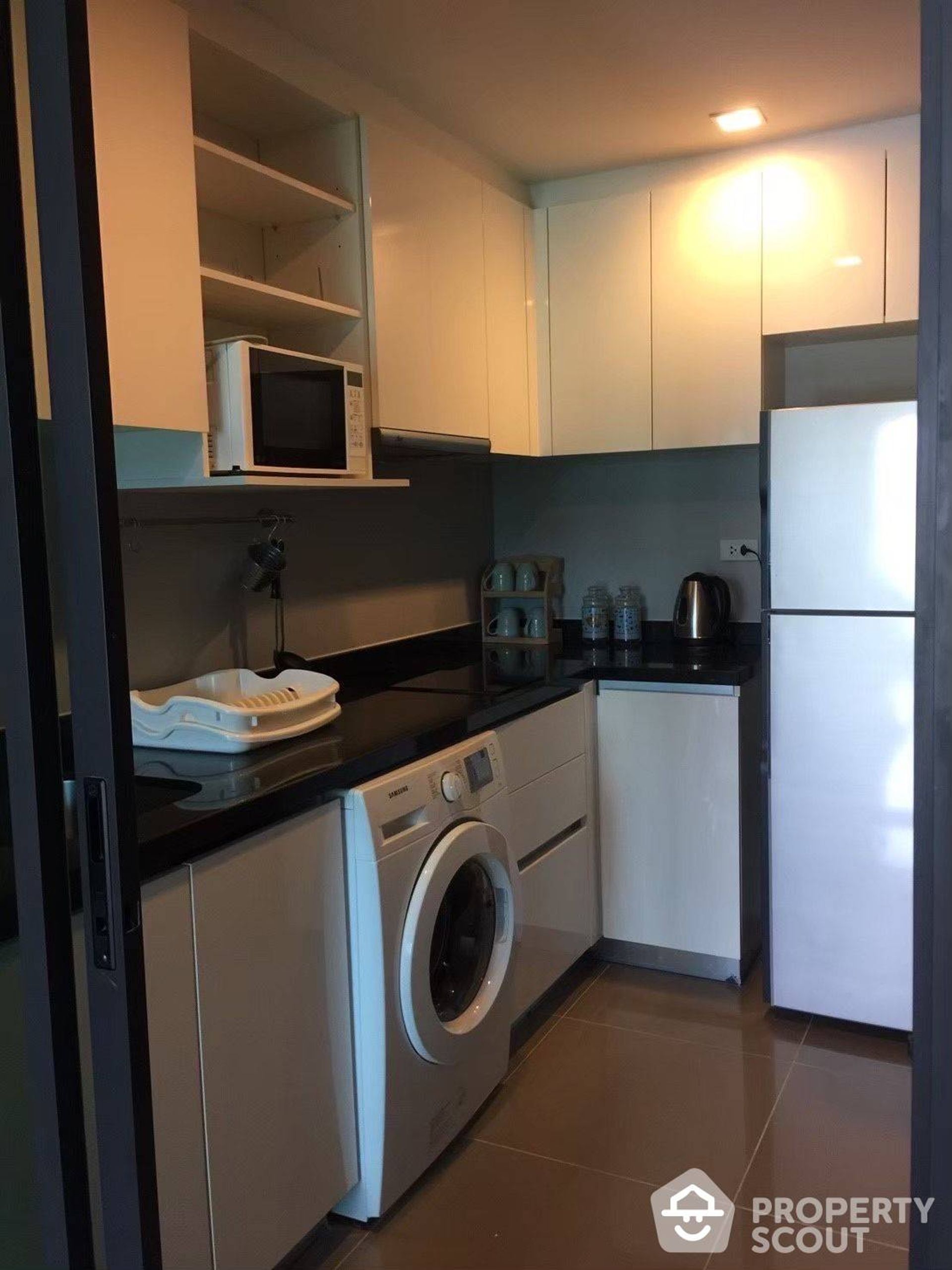 Condominium in , Krung Thep Maha Nakhon 12885273