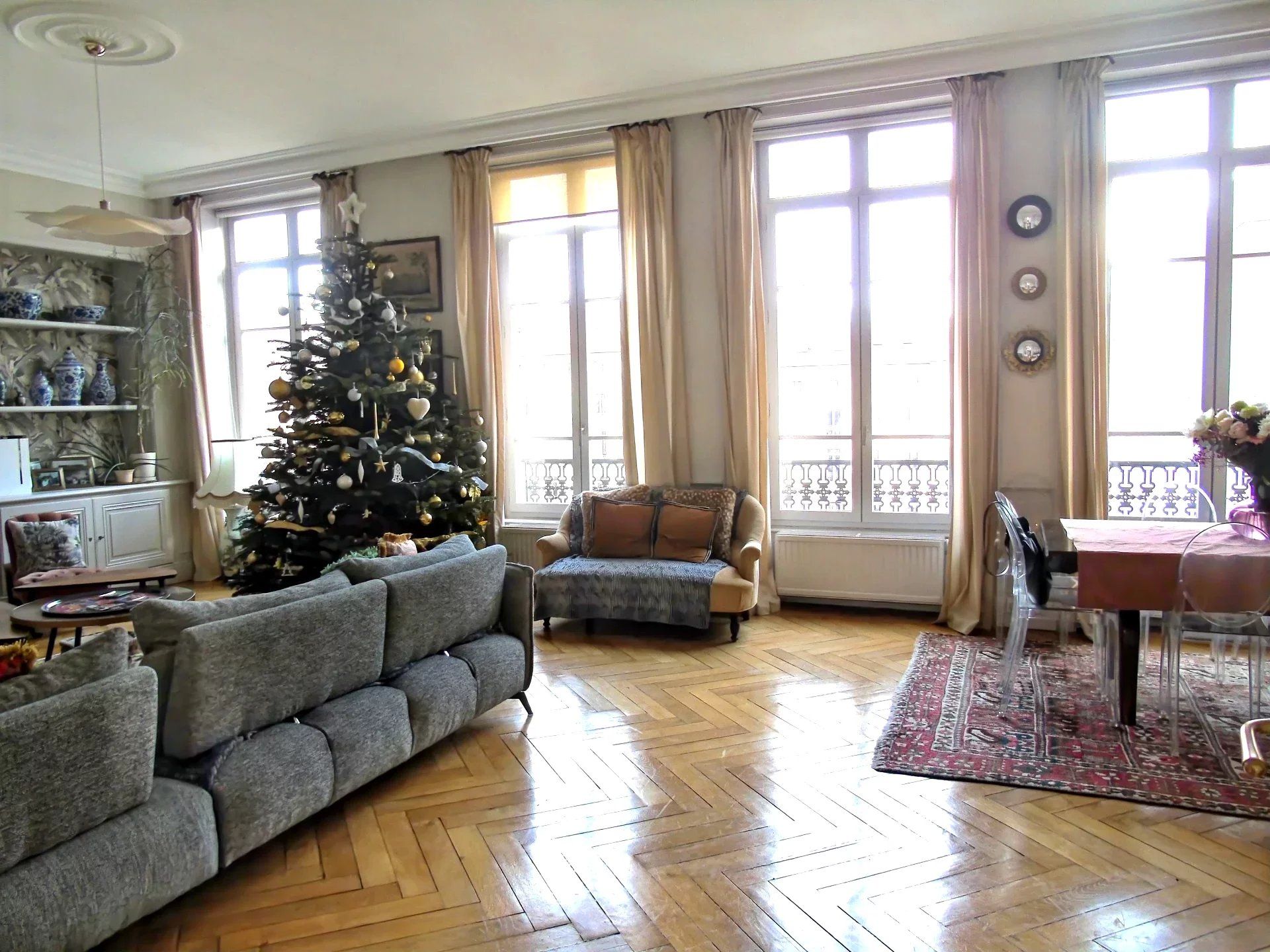 Condominium dans Saint-Etienne, Auvergne-Rhone-Alpes 12885354