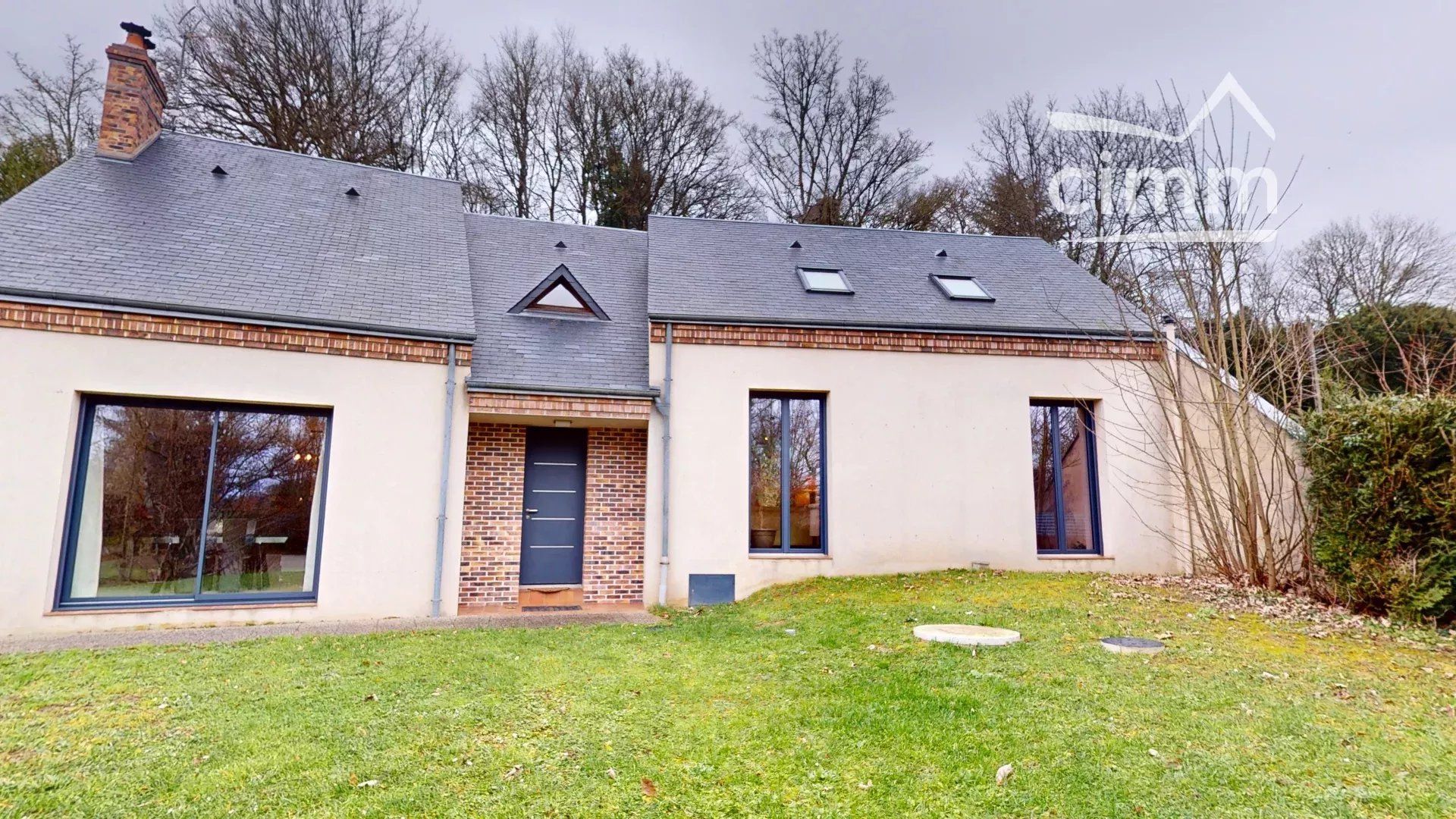 Residential in La Chapelle-Saint-Mesmin, Loiret 12885363