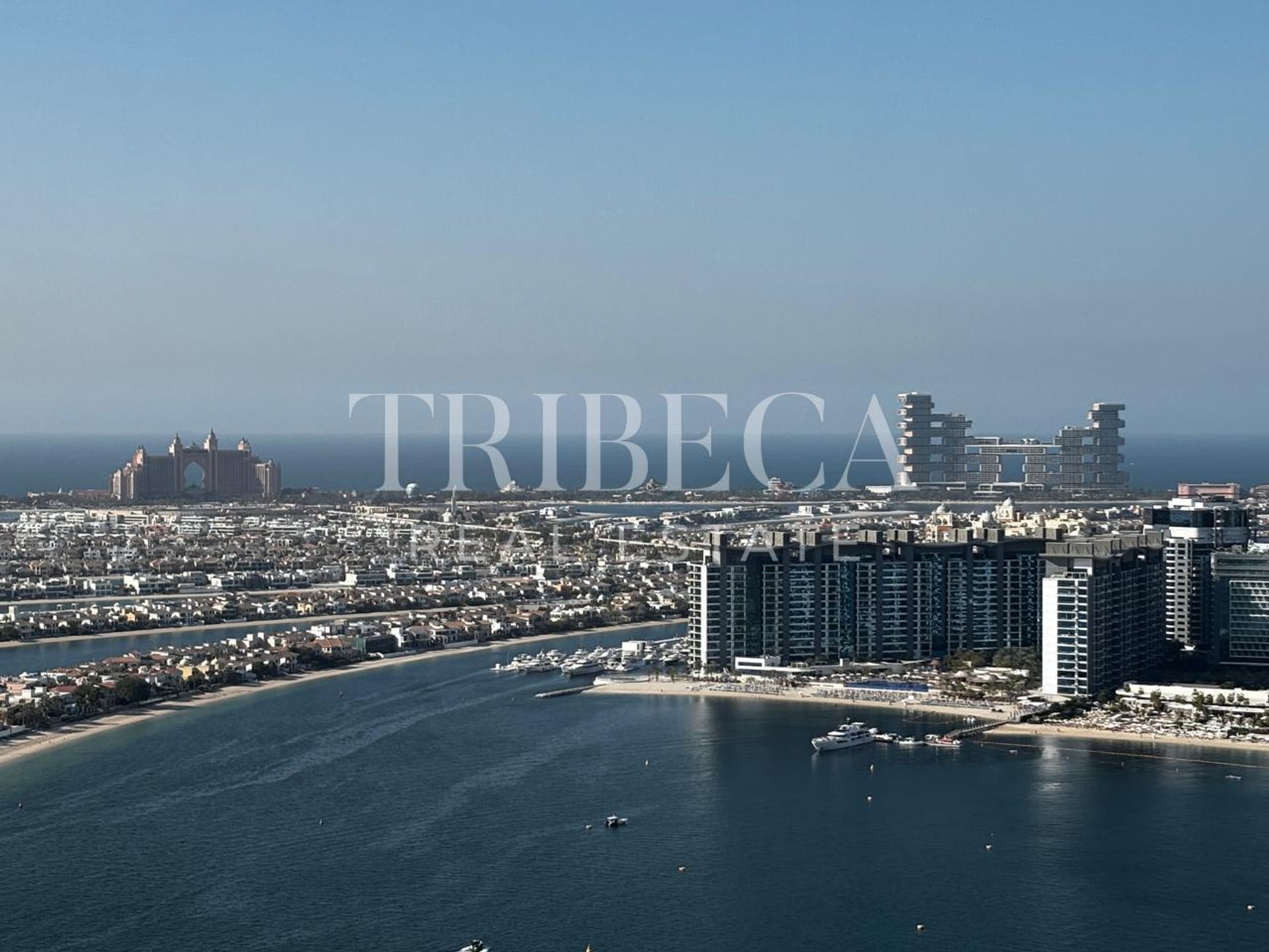 Residential in Dubai, Dubai 12885597