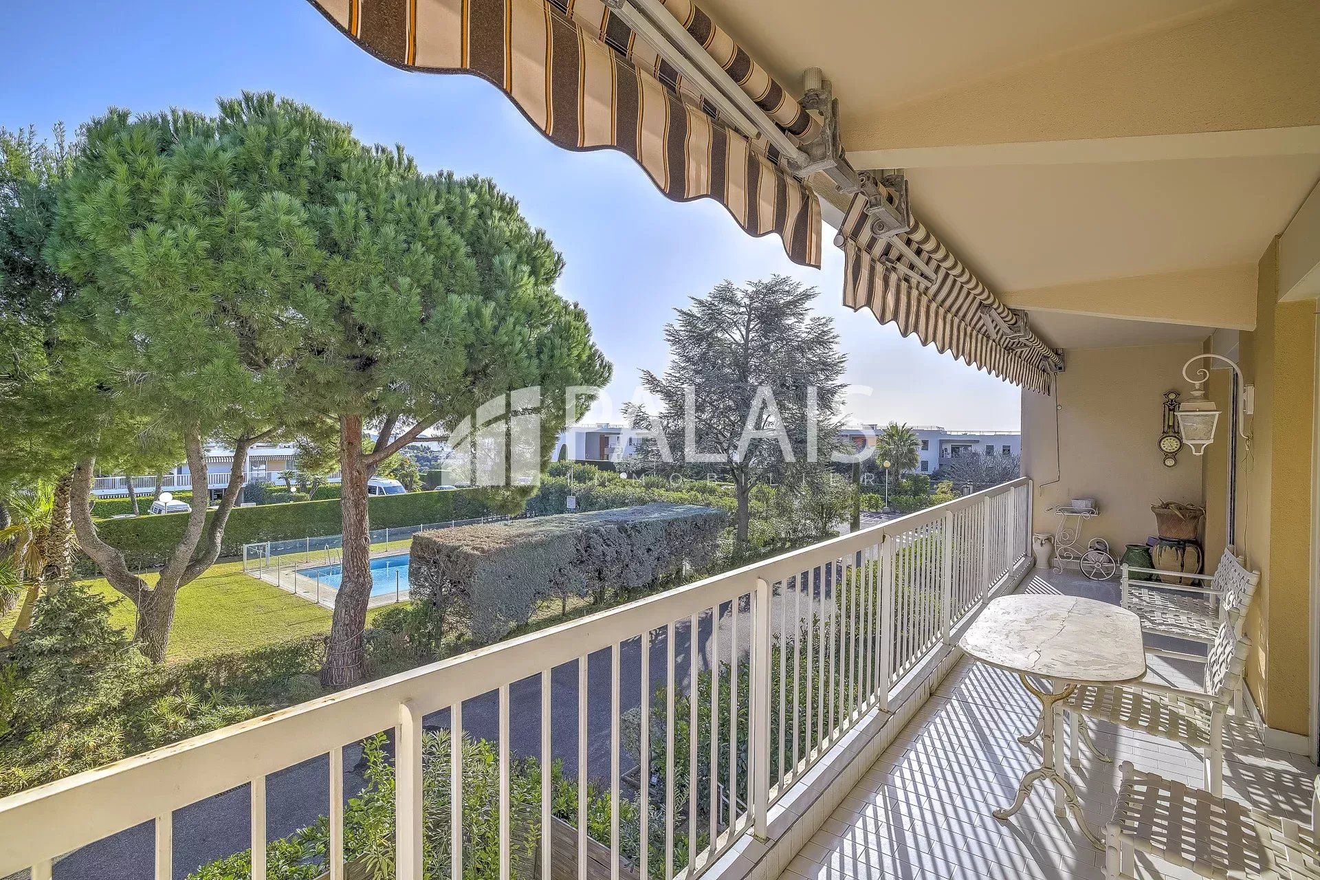 Condominium in Nice, Alpes-Maritimes 12885791