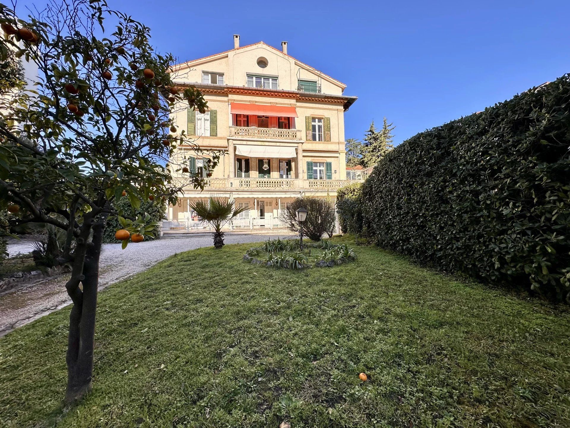 Condominium in Cannes, Alpes-Maritimes 12885845