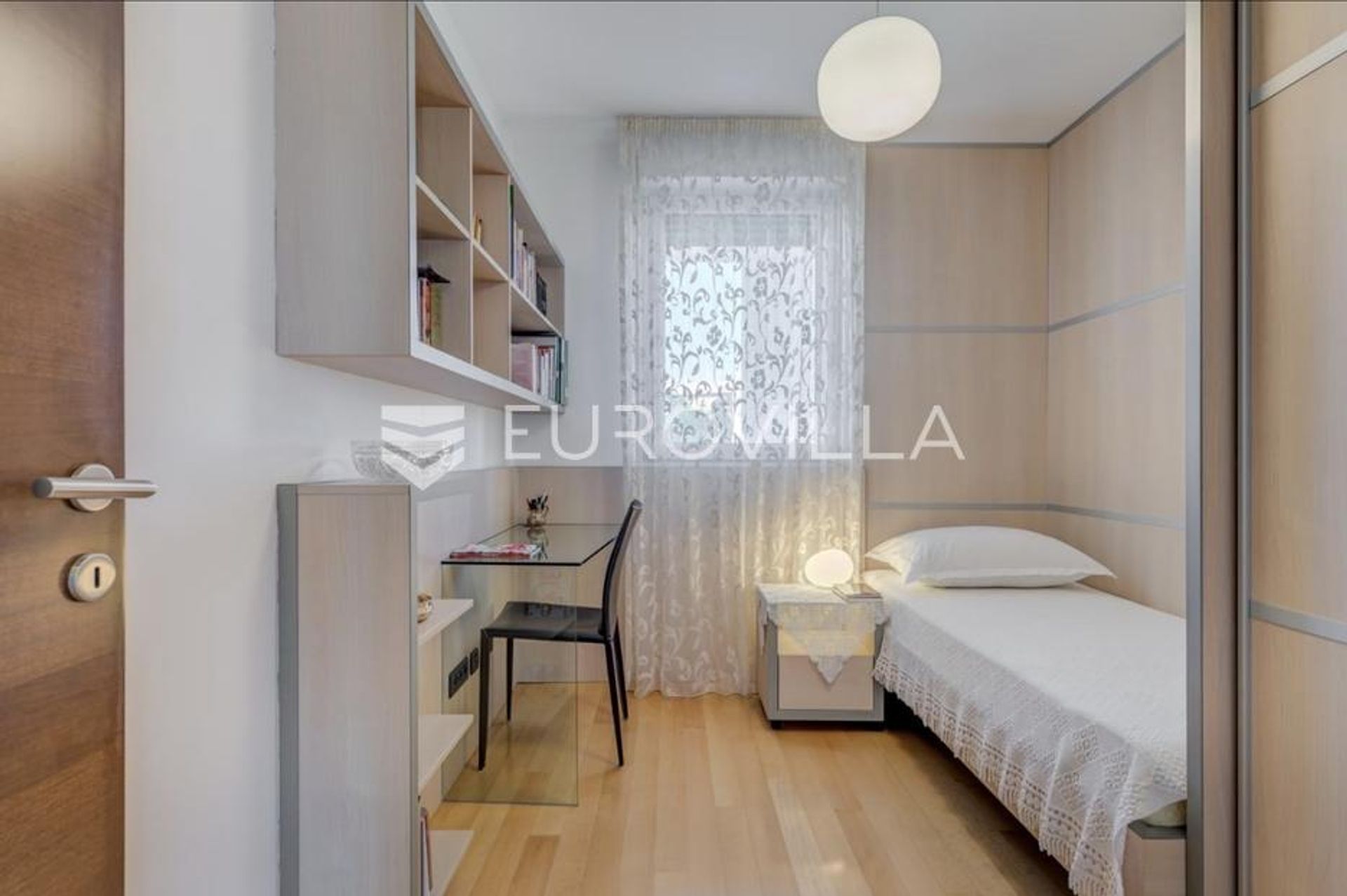 Condominio en Split, Splitsko-dalmatinska županija 12885954