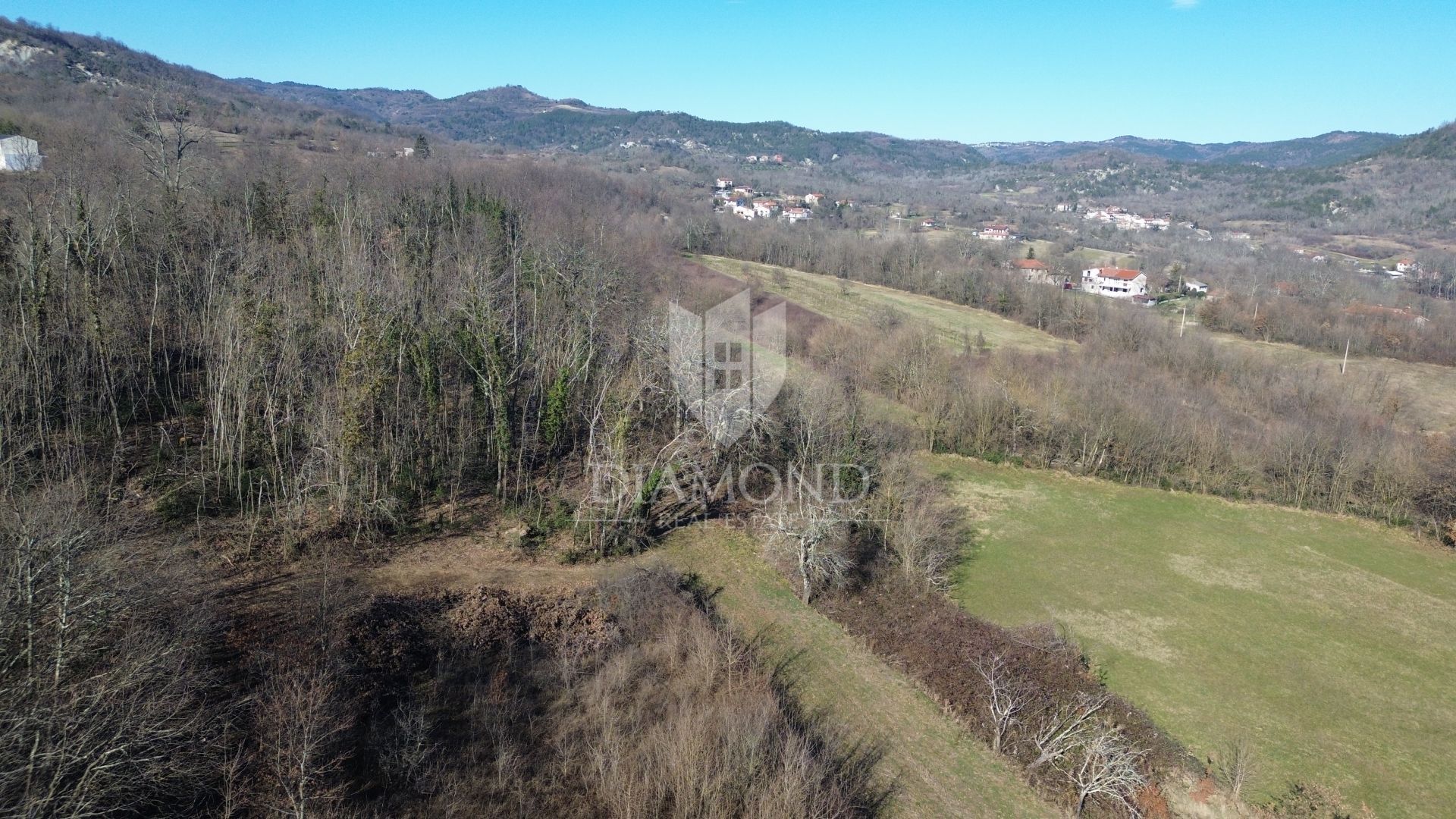 Tanah di Pićan, Istria County 12886037