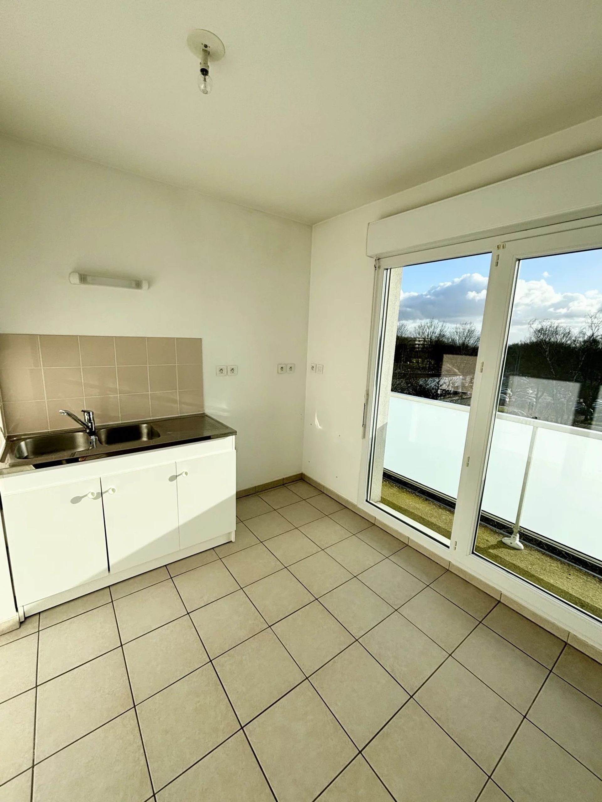 Condominium in Mont-Saint-Aignan, Seine-Maritime 12886211