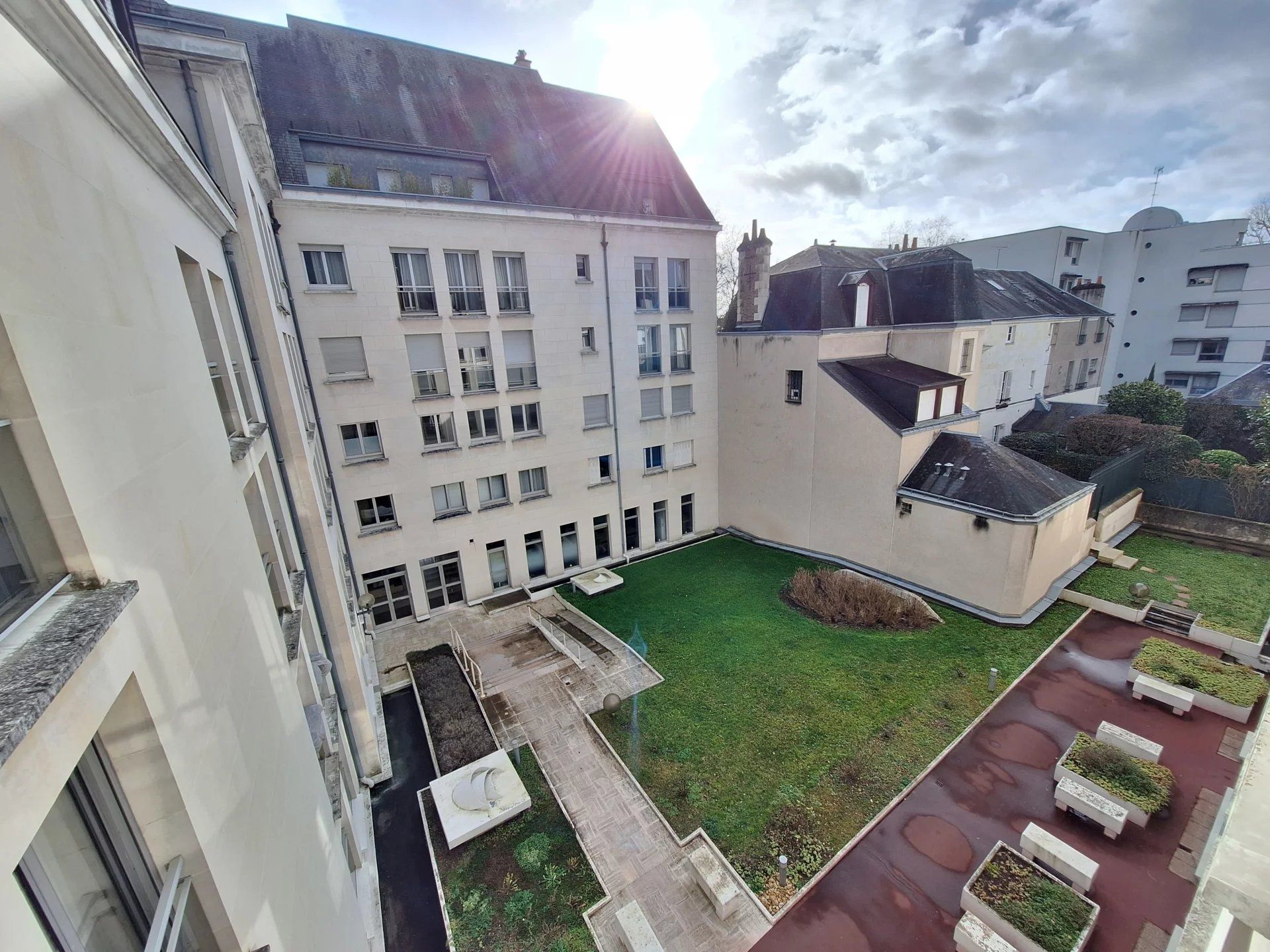 Condominio en Tours, Indre-et-Loire 12886231