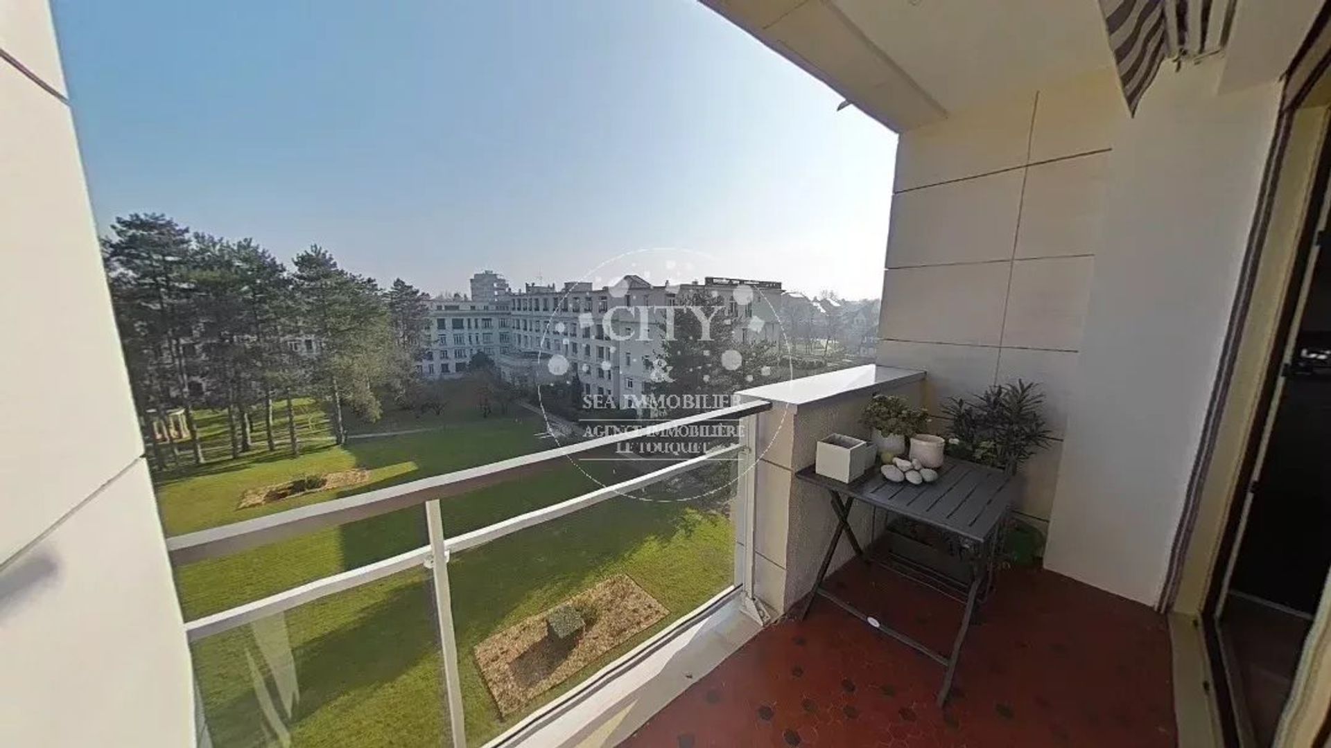 Condominium in Le Touquet-Paris-Plage, Hauts-de-France 12886251