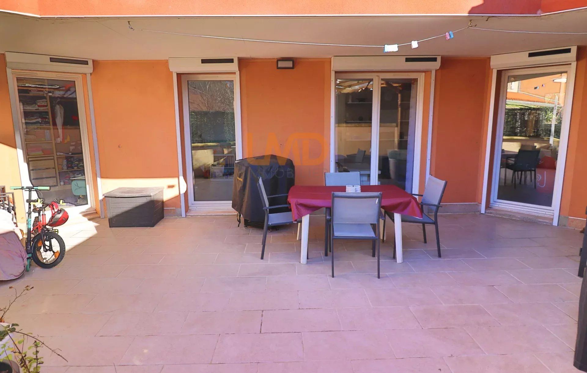 Residenziale nel Bras, Var 12886292