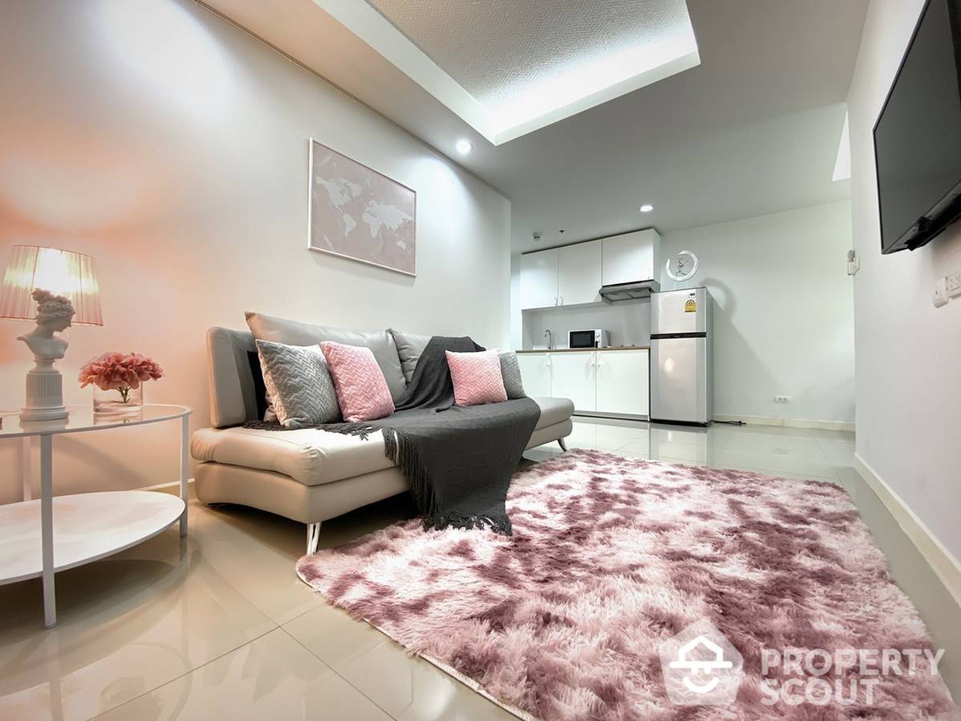 Condominium in Phra Khanong, Krung Thep Maha Nakhon 12886538