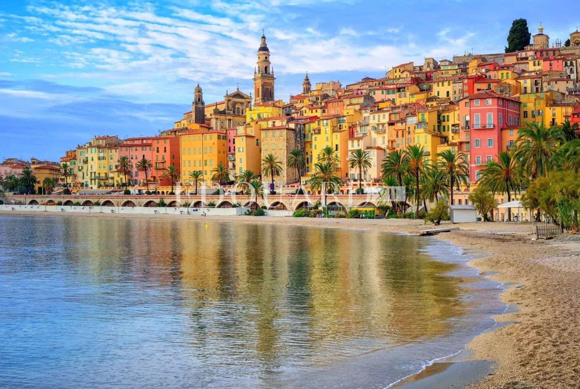 Другой в Menton, Provence-Alpes-Cote d'Azur 12886677