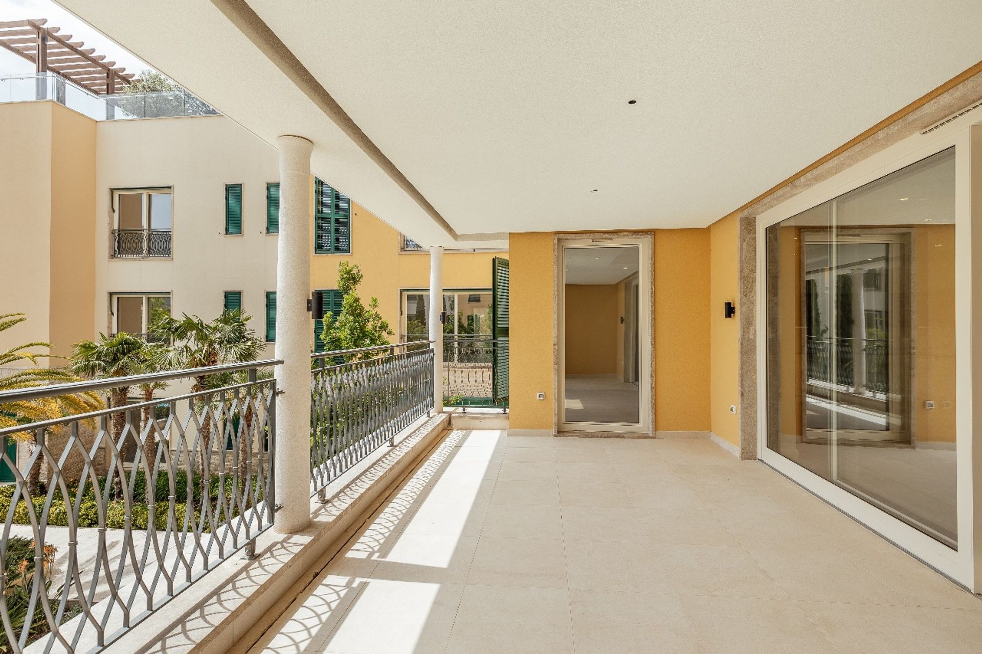 Condominio en Herceg Novi, Herceg Novi Municipality 12887930