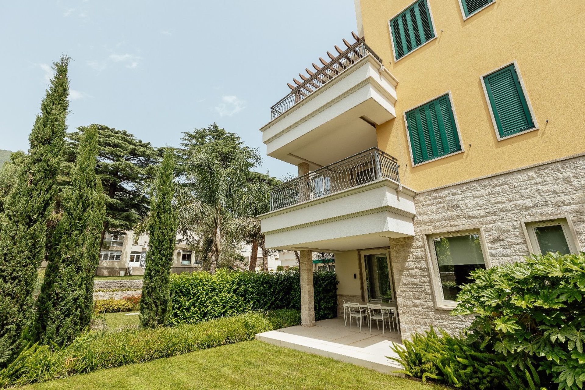 Condominio en Herceg Novi, Herceg Novi Municipality 12887933