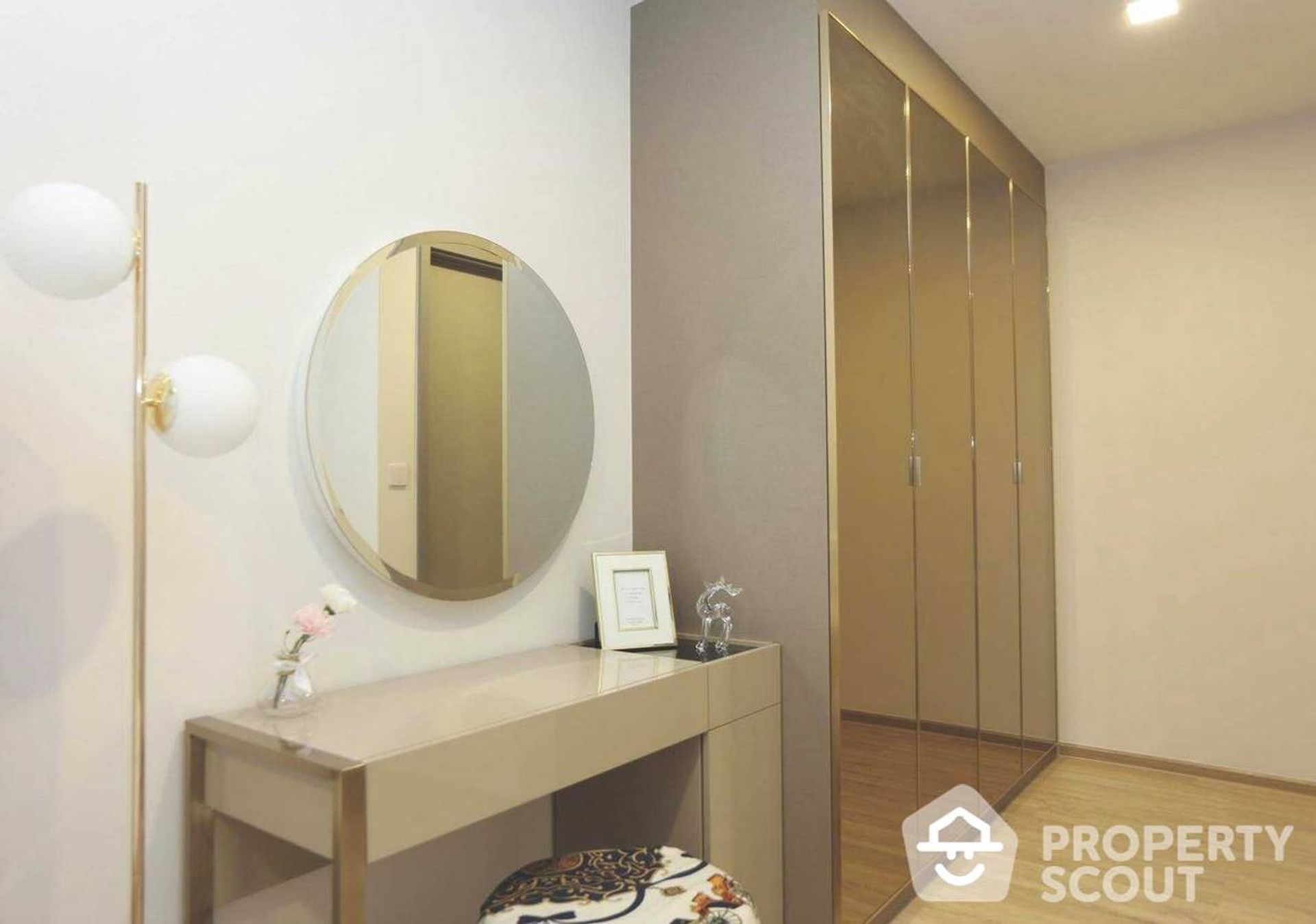 Condominium in , Krung Thep Maha Nakhon 12887972