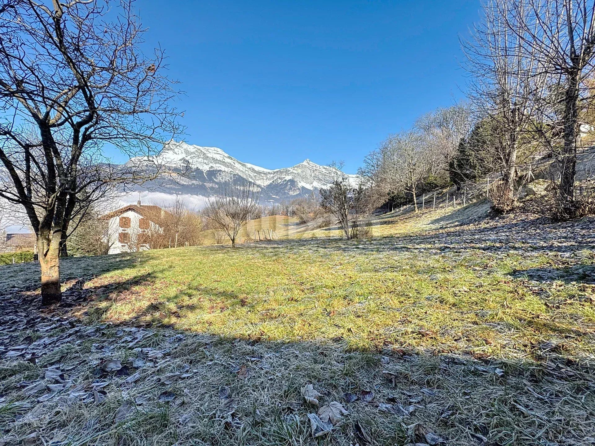 Tanah di Saint-Gervais-les-Bains, Auvergne-Rhone-Alpes 12888102