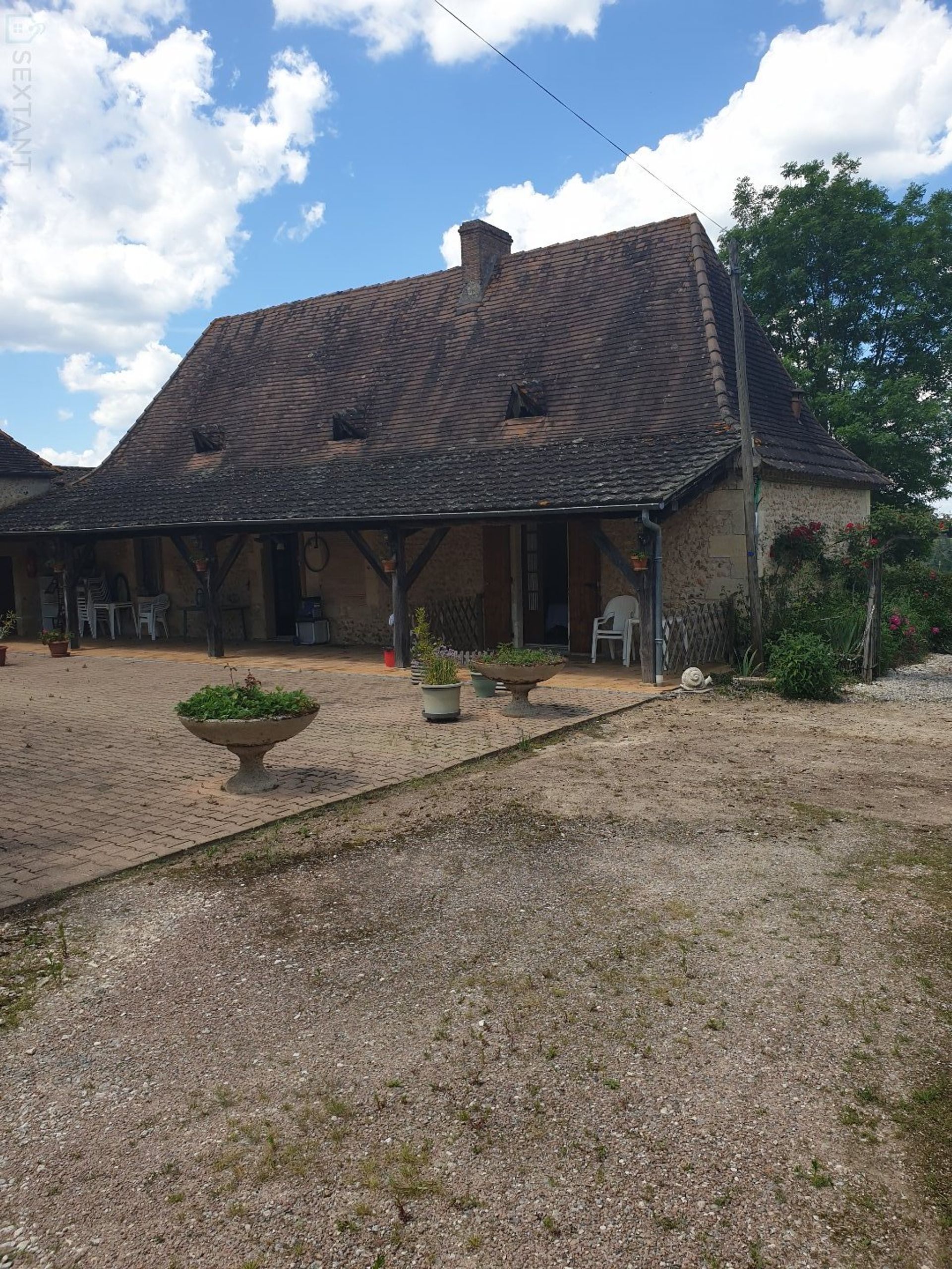 Outro no Rouffignac-Saint-Cernin-de-Reilhac, Nouvelle-Aquitaine 12888398