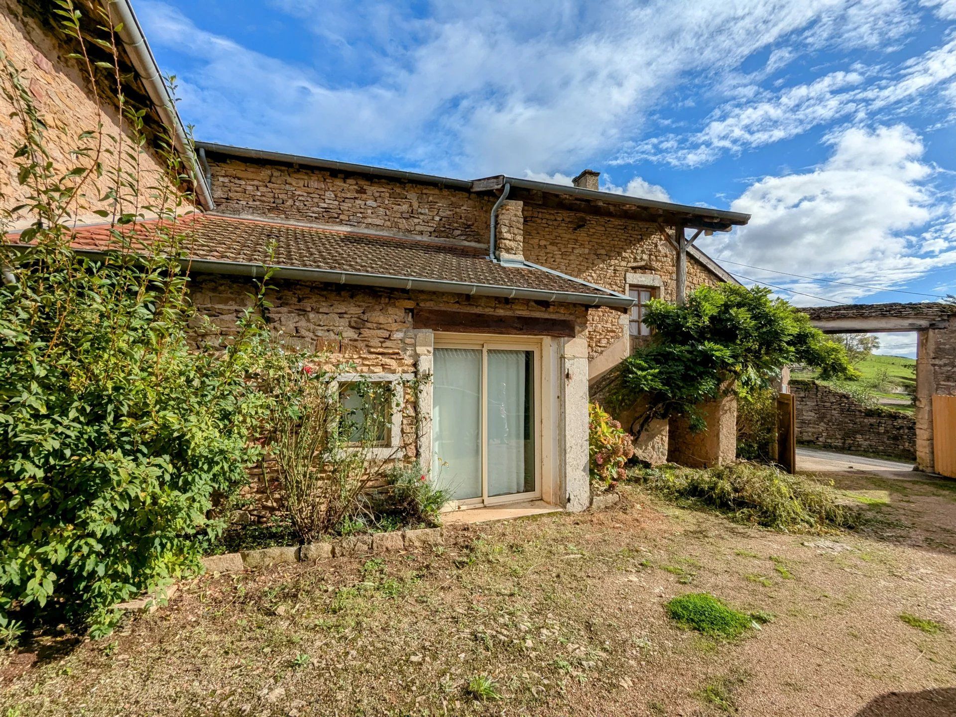 Hus i Berzé-la-Ville, Saône-et-Loire 12889096