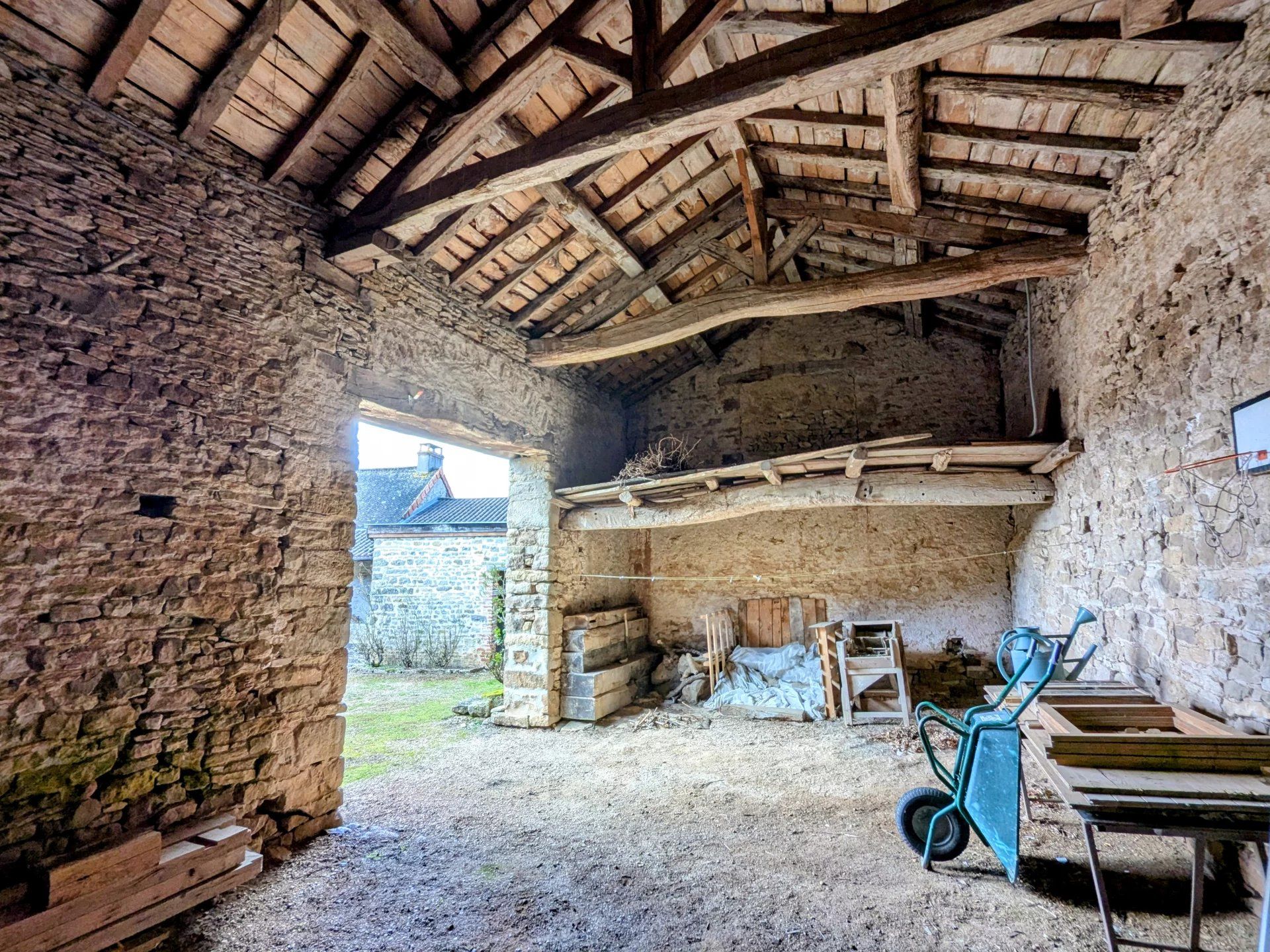 Hus i Berzé-la-Ville, Saône-et-Loire 12889096