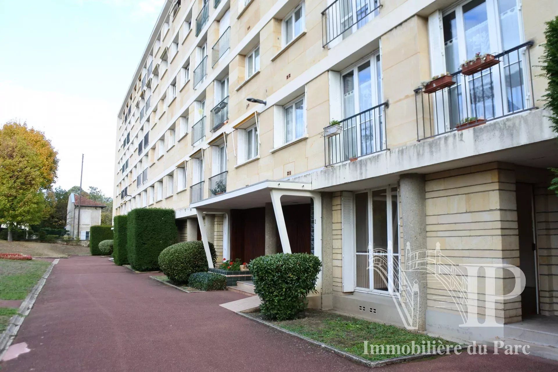 Condominio nel Chatou, Ile-de-France 12889097