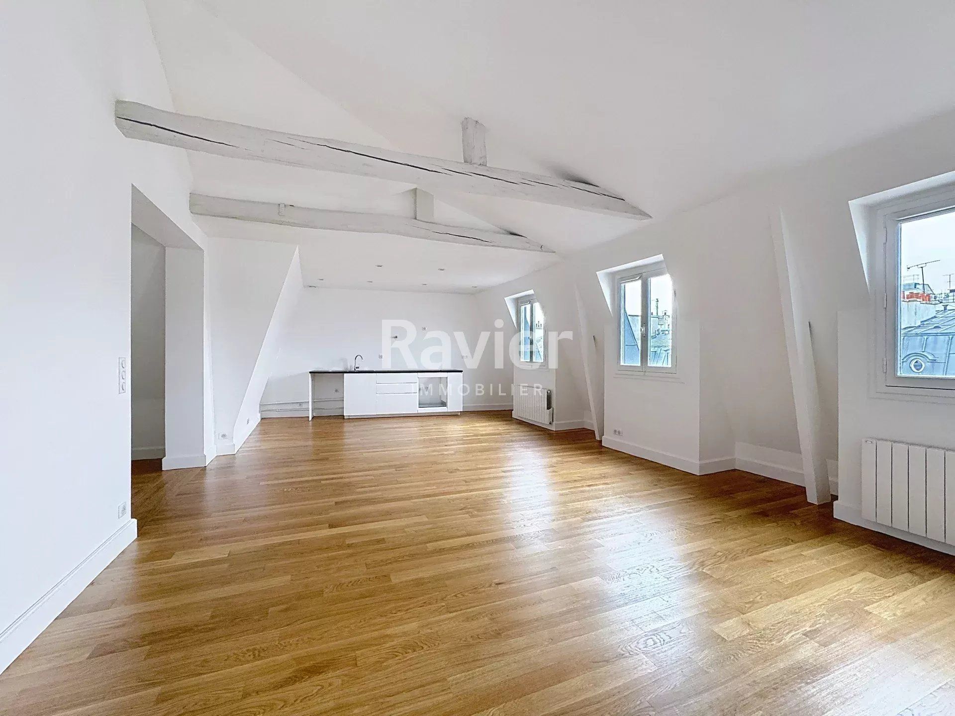 Condominium in Clichy, Ile-de-France 12889109