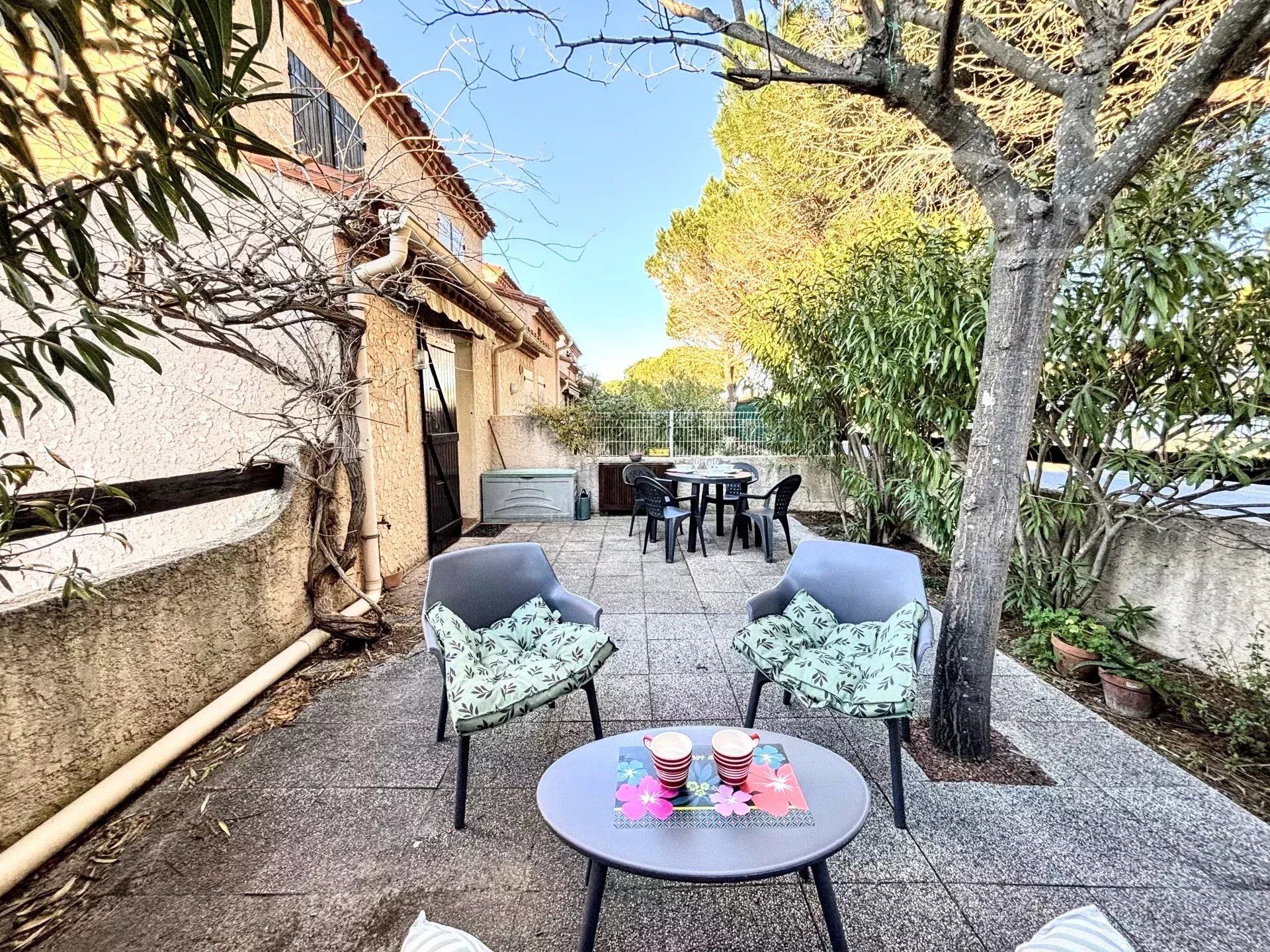 Casa nel Saint-Cyprien Plage, Pyrénées-Orientales 12889136