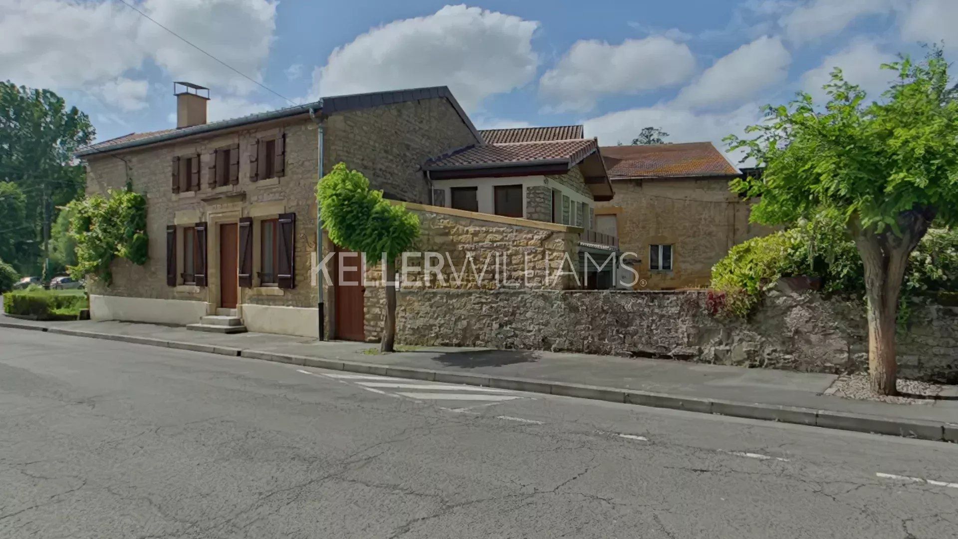 住宅 在 Saint-Jean-lès-Longuyon, Meurthe-et-Moselle 12889149