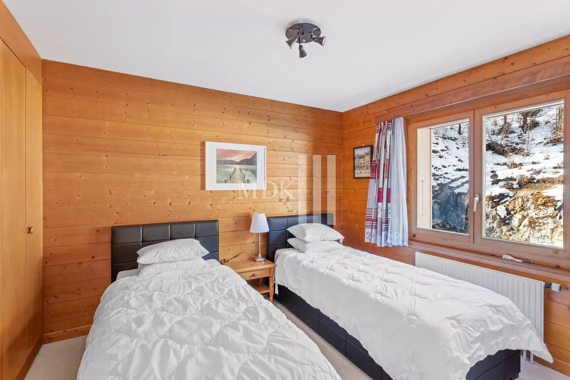 Condominium in Champéry, District de Monthey 12889166