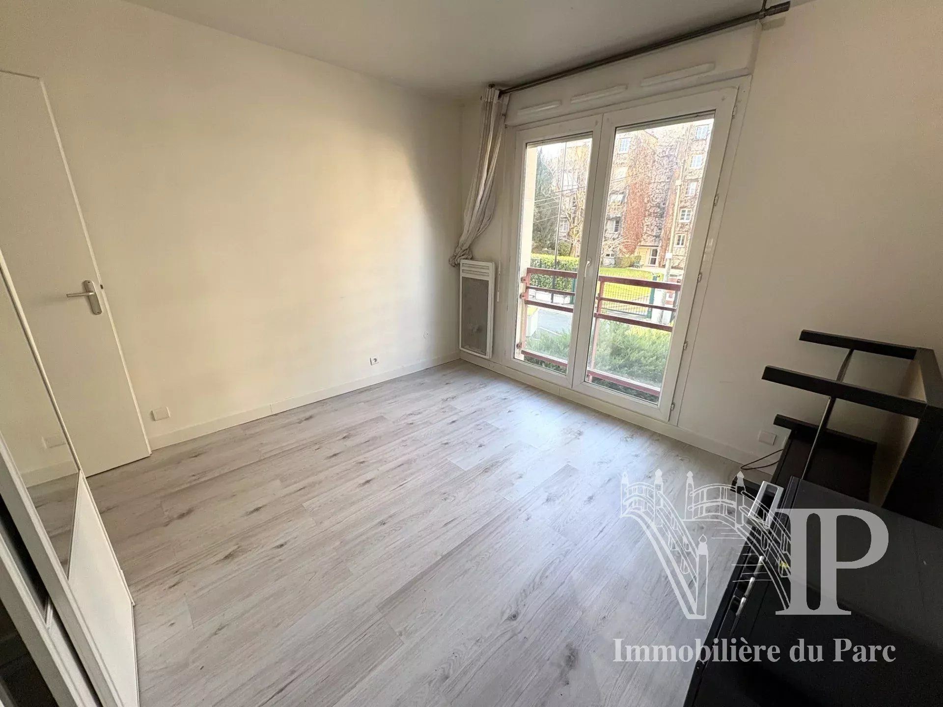 Condominio nel Courbevoic, Ile-de-France 12890037