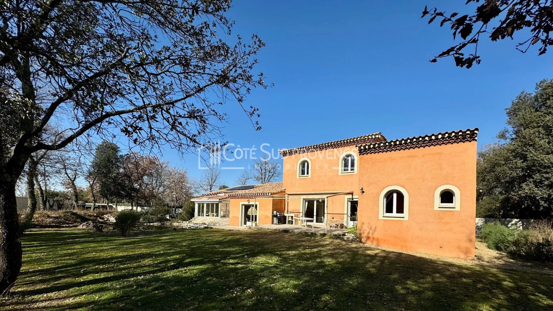 жилой дом в Venasque, Provence-Alpes-Cote d'Azur 12890064