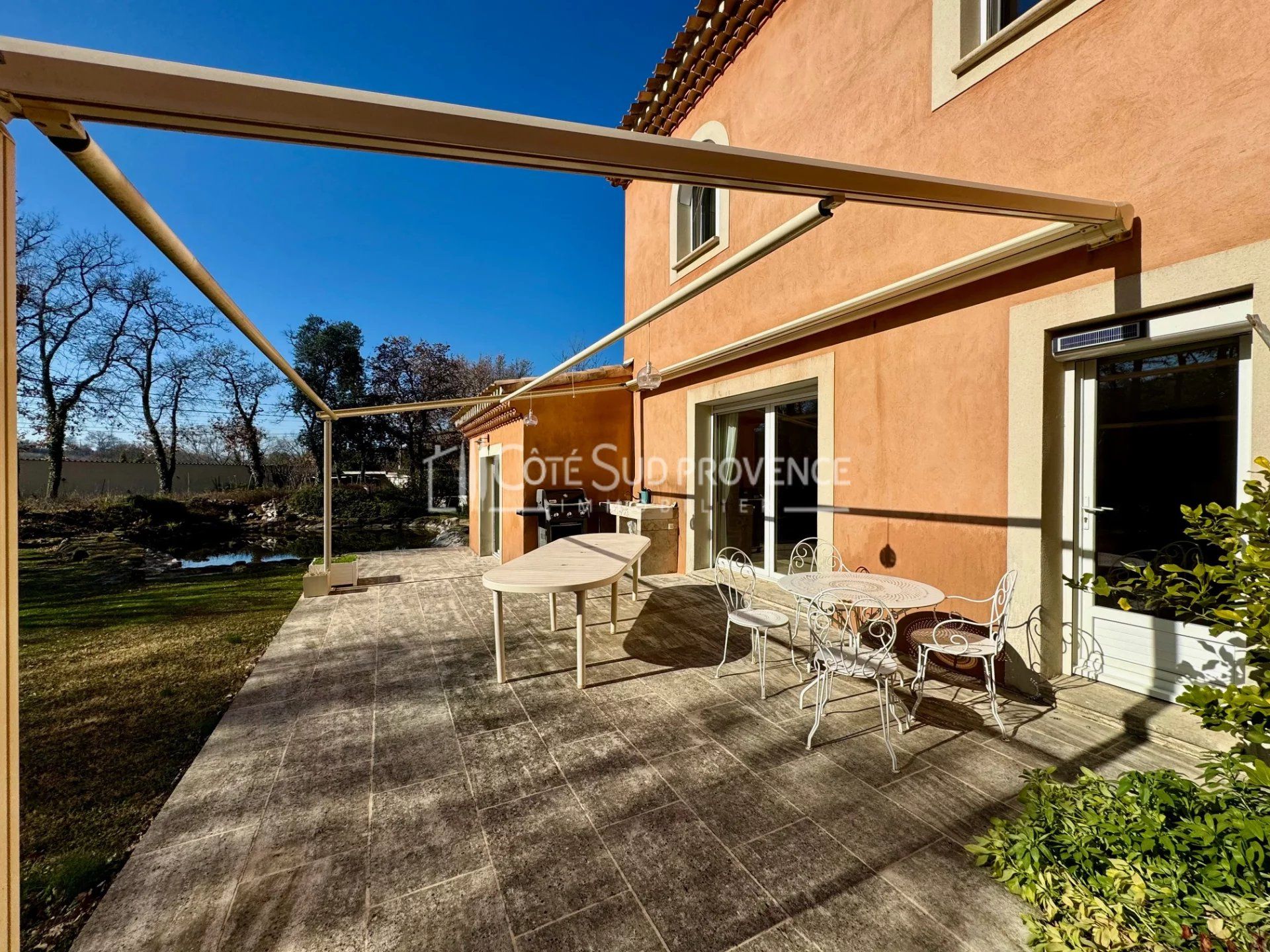 жилой дом в Venasque, Provence-Alpes-Cote d'Azur 12890064